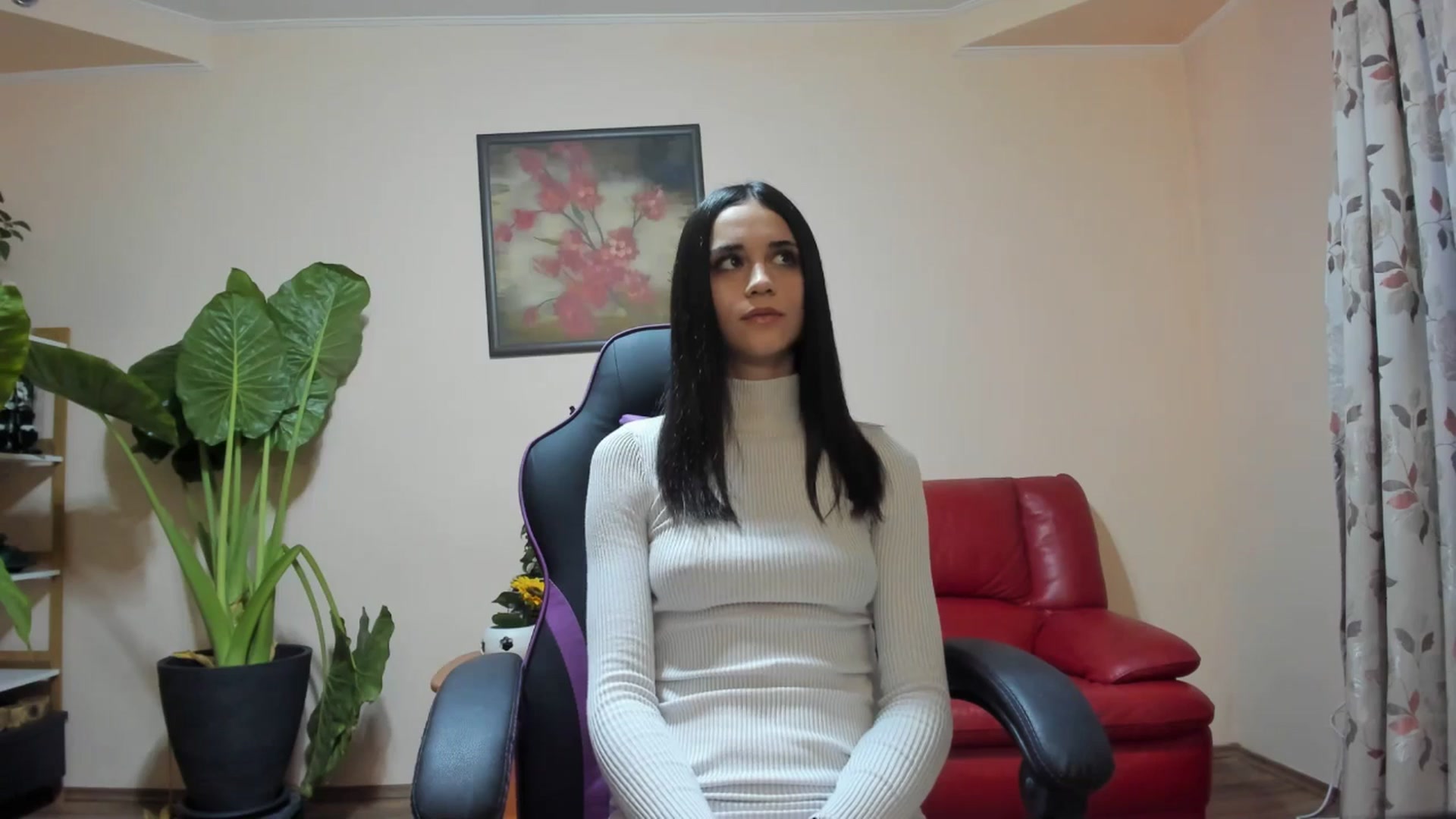 Gallery image thumbnail from aorra's myfreecams stream on, 10/09/2025, 16:24 image 14 of 20