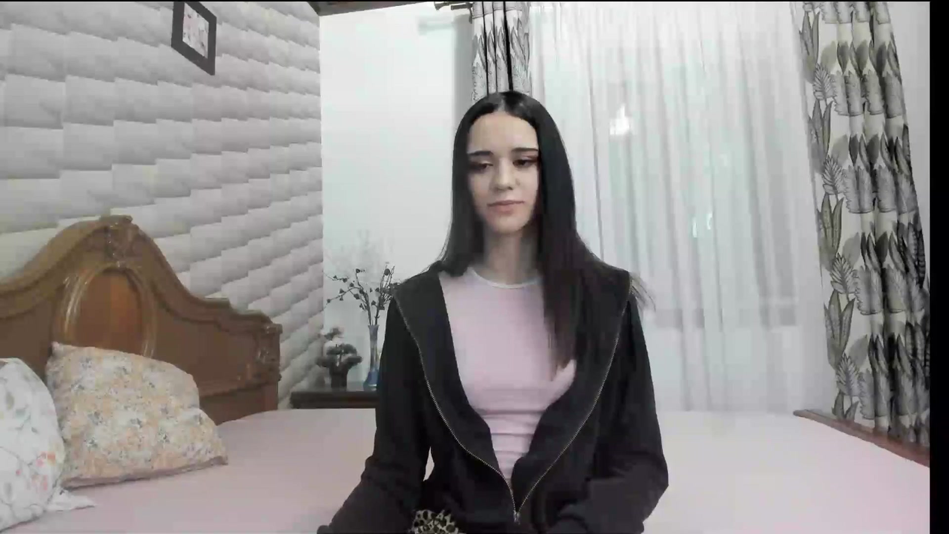Gallery image thumbnail from aorra's myfreecams stream on, 11/28/2025, 02:45 image 10 of 20