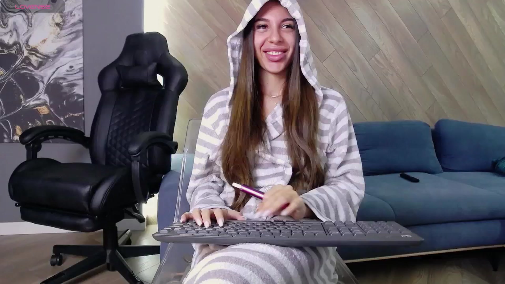 Gallery image thumbnail from arabian_kate's myfreecams stream on, 05/12/2025, 05:37 image 9 of 20
