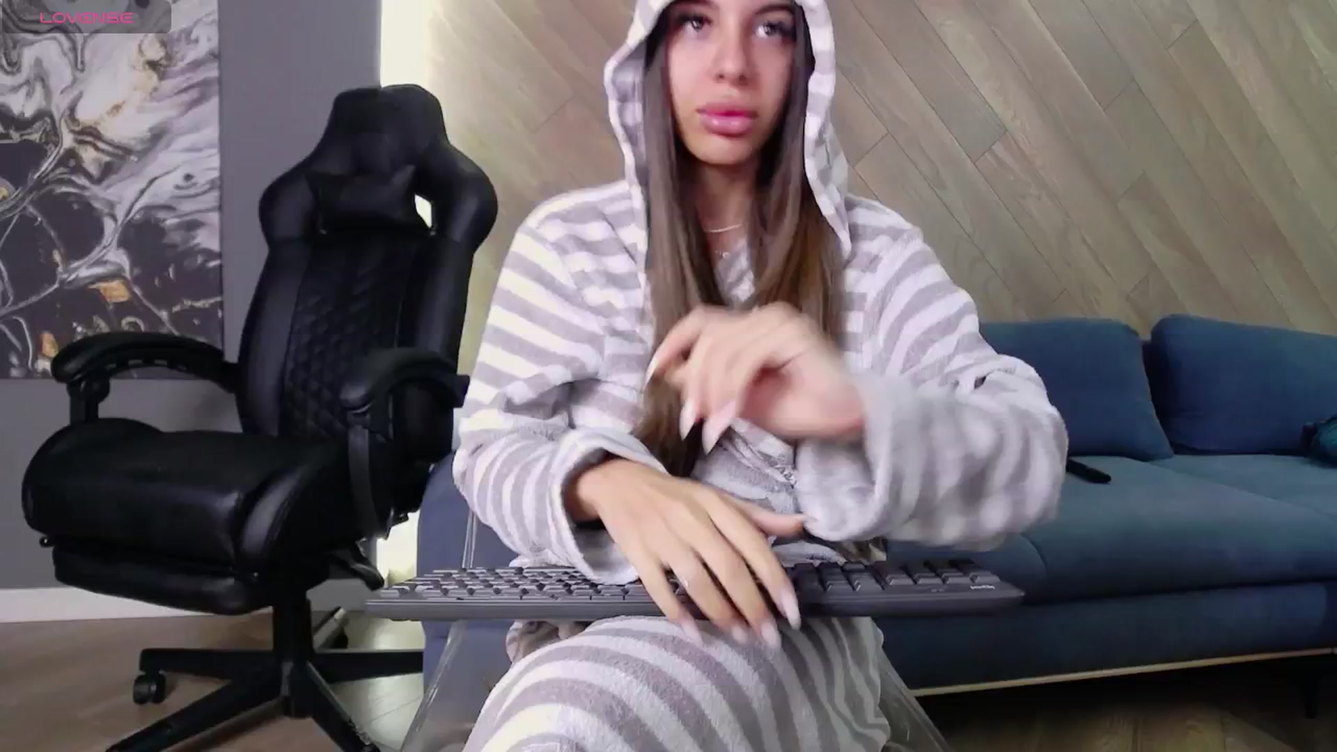 Gallery image thumbnail from arabian_kate's myfreecams stream on, 05/12/2025, 05:37 image 6 of 20