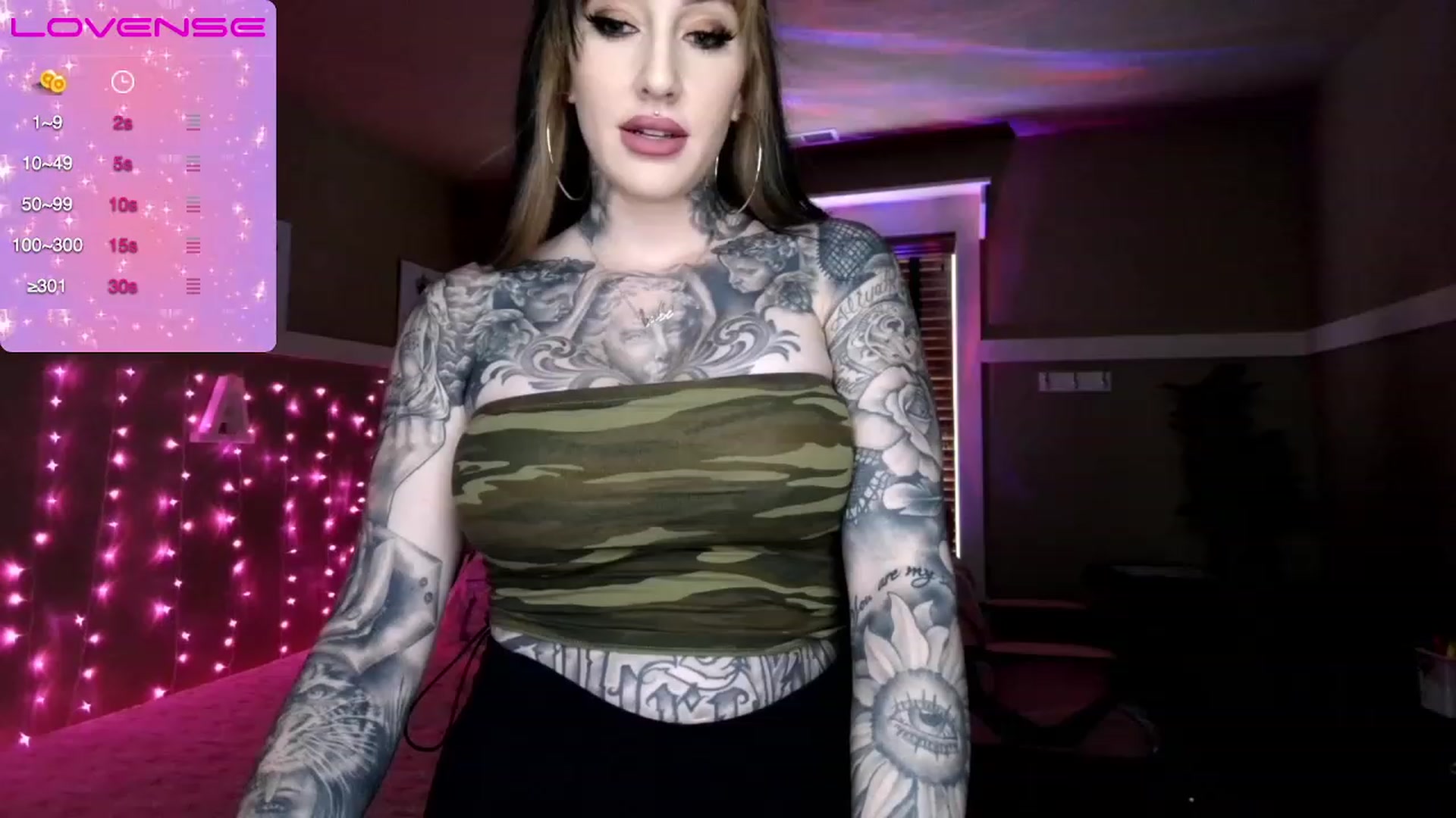 Gallery image thumbnail from ariajanexxx's myfreecams stream on, 01/20/2023, 21:55 image 3 of 20