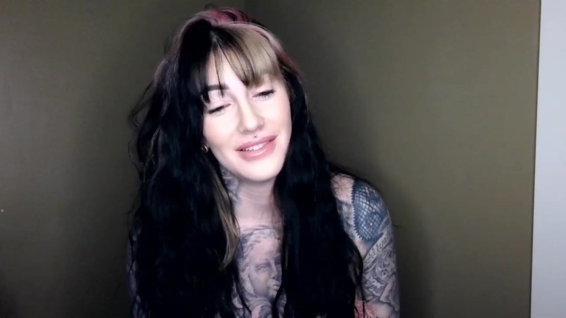 Gallery image thumbnail from ariajanexxx's myfreecams stream on, 02/24/2023, 22:09 image 6 of 20