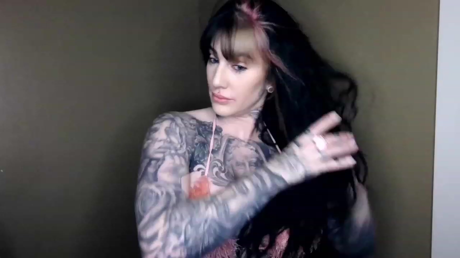 Gallery image thumbnail from ariajanexxx's myfreecams stream on, 02/24/2023, 22:09 image 9 of 20