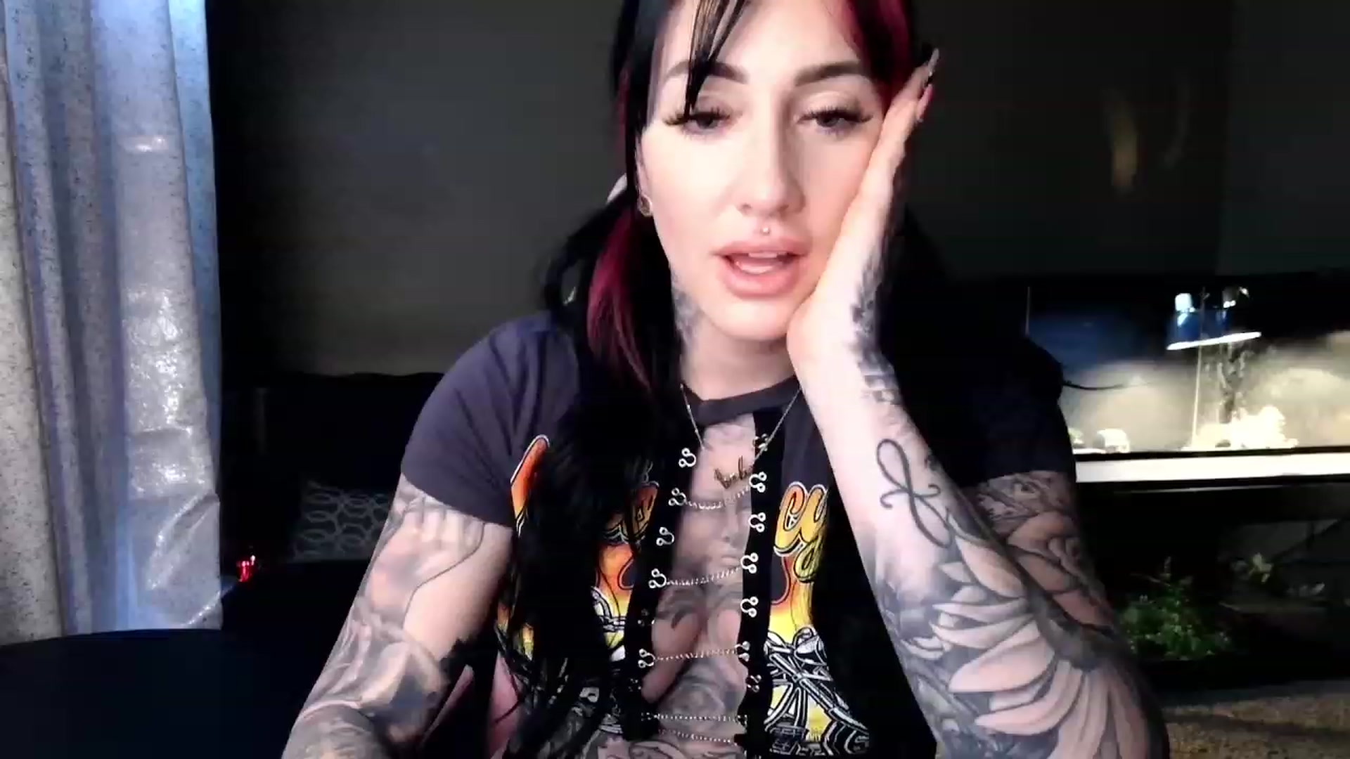 Gallery image thumbnail from ariajanexxx's myfreecams stream on, 03/15/2023, 20:55 image 11 of 20