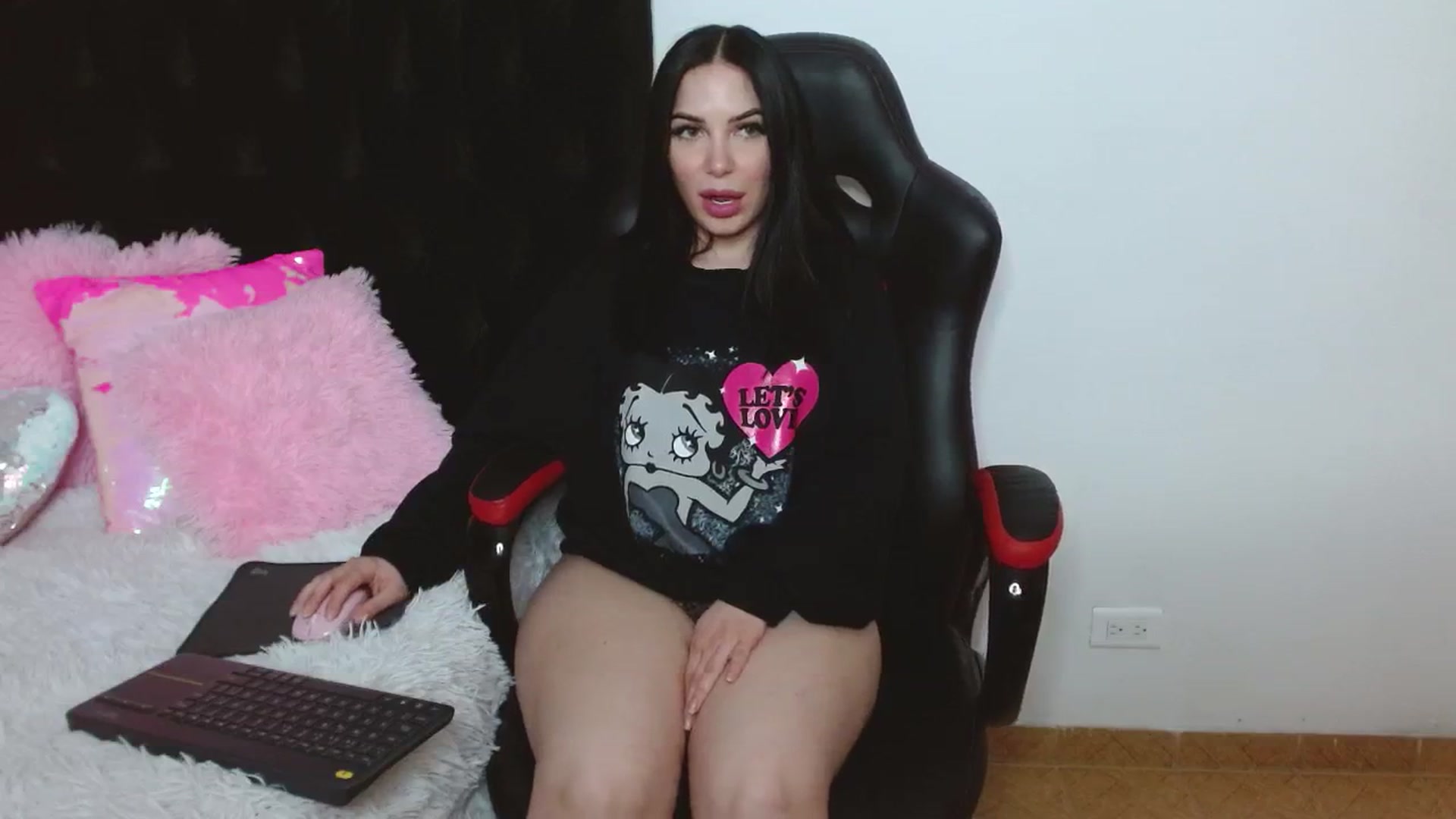 Gallery image thumbnail from ariana_28's myfreecams stream on, 07/28/2024, 03:18 image 19 of 20