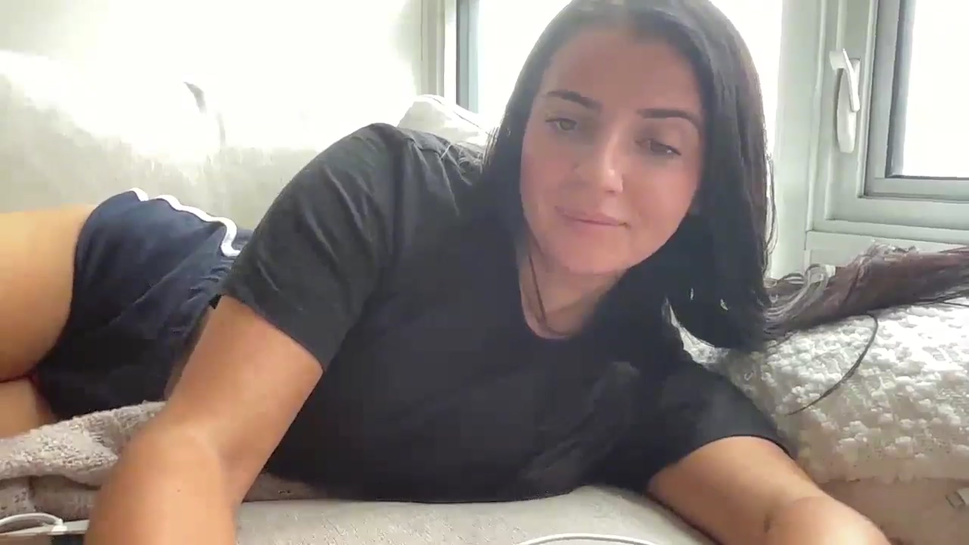 Gallery image thumbnail from arielxxx's myfreecams stream on, 09/25/2024, 14:36 image 19 of 20