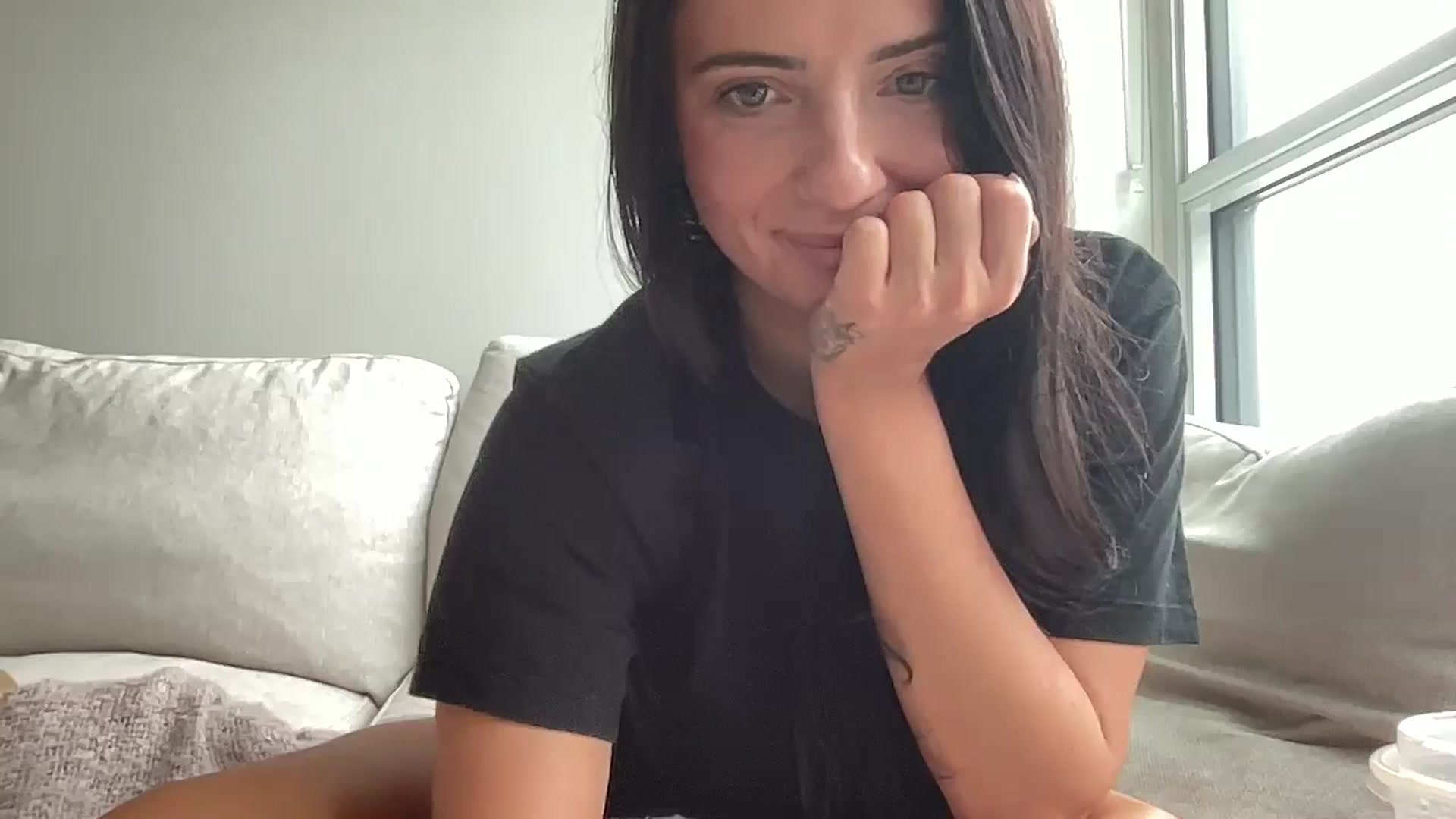 Gallery image thumbnail from arielxxx's myfreecams stream on, 09/25/2024, 14:36 image 5 of 20