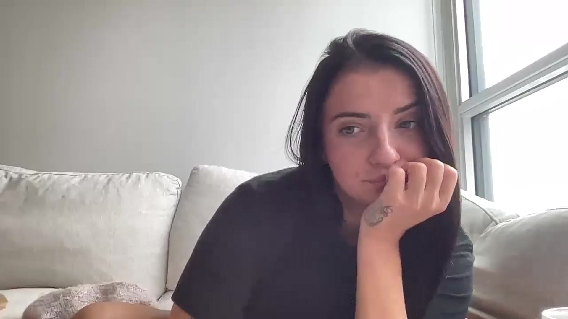 Gallery image thumbnail from arielxxx's myfreecams stream on, 09/25/2024, 14:36 image 3 of 20