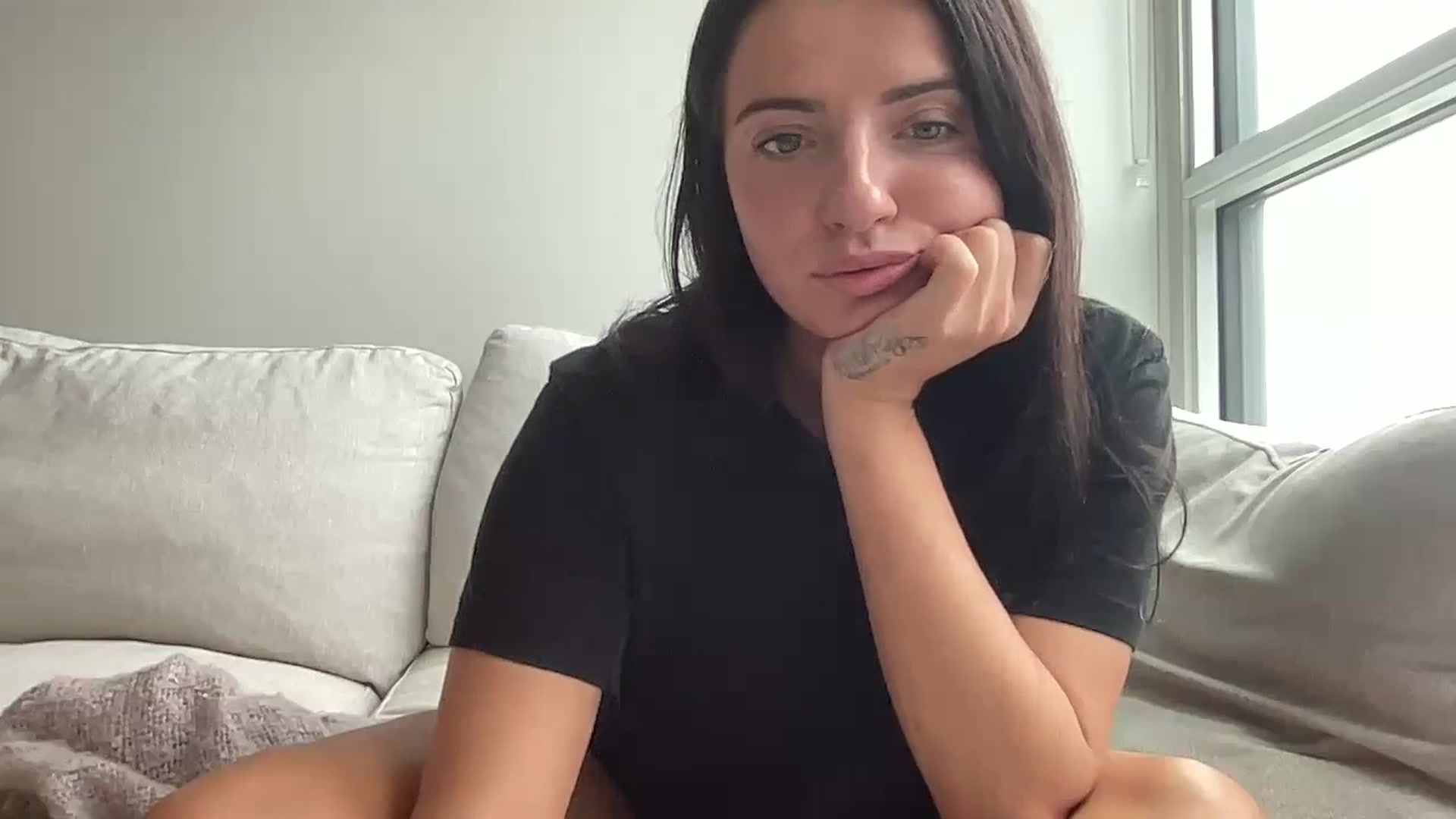 Gallery image thumbnail from arielxxx's myfreecams stream on, 09/25/2024, 14:36 image 10 of 20