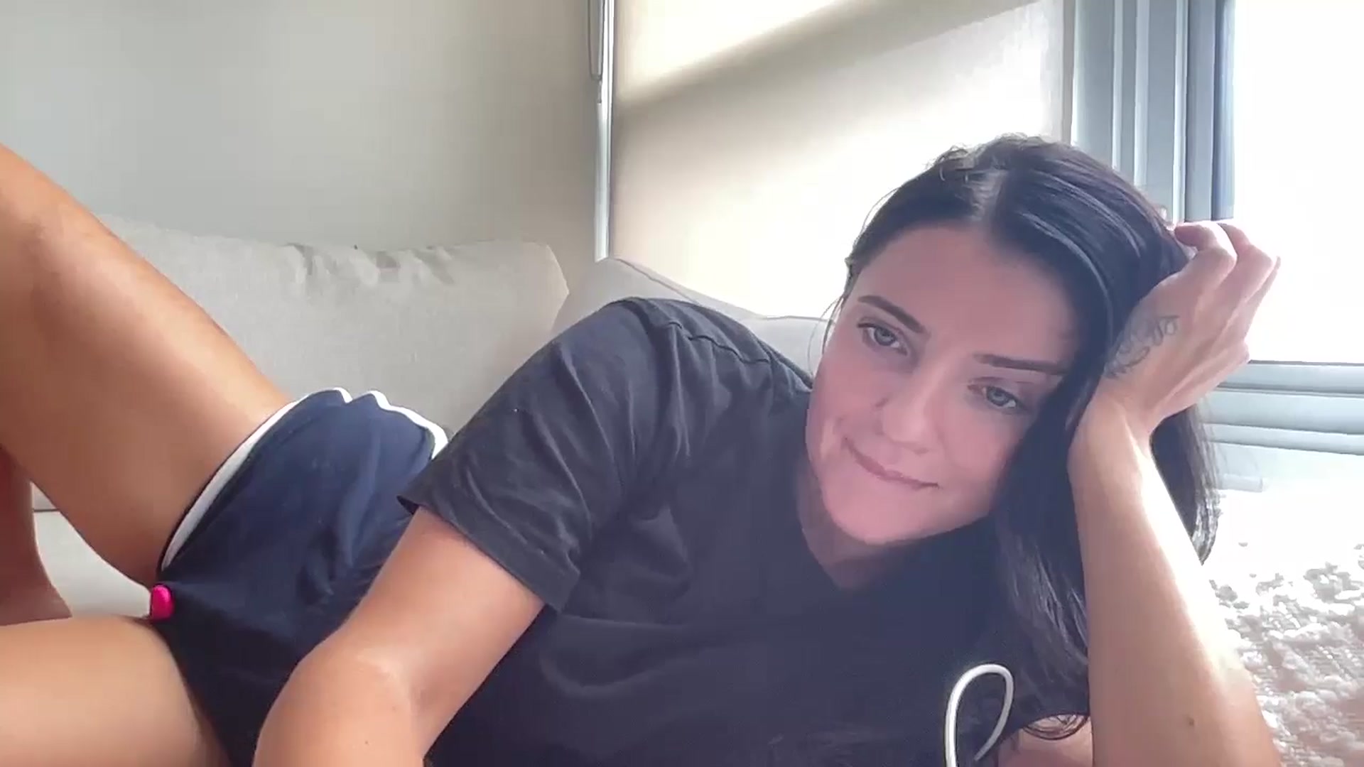 Gallery image thumbnail from arielxxx's myfreecams stream on, 09/25/2024, 19:13 image 15 of 20