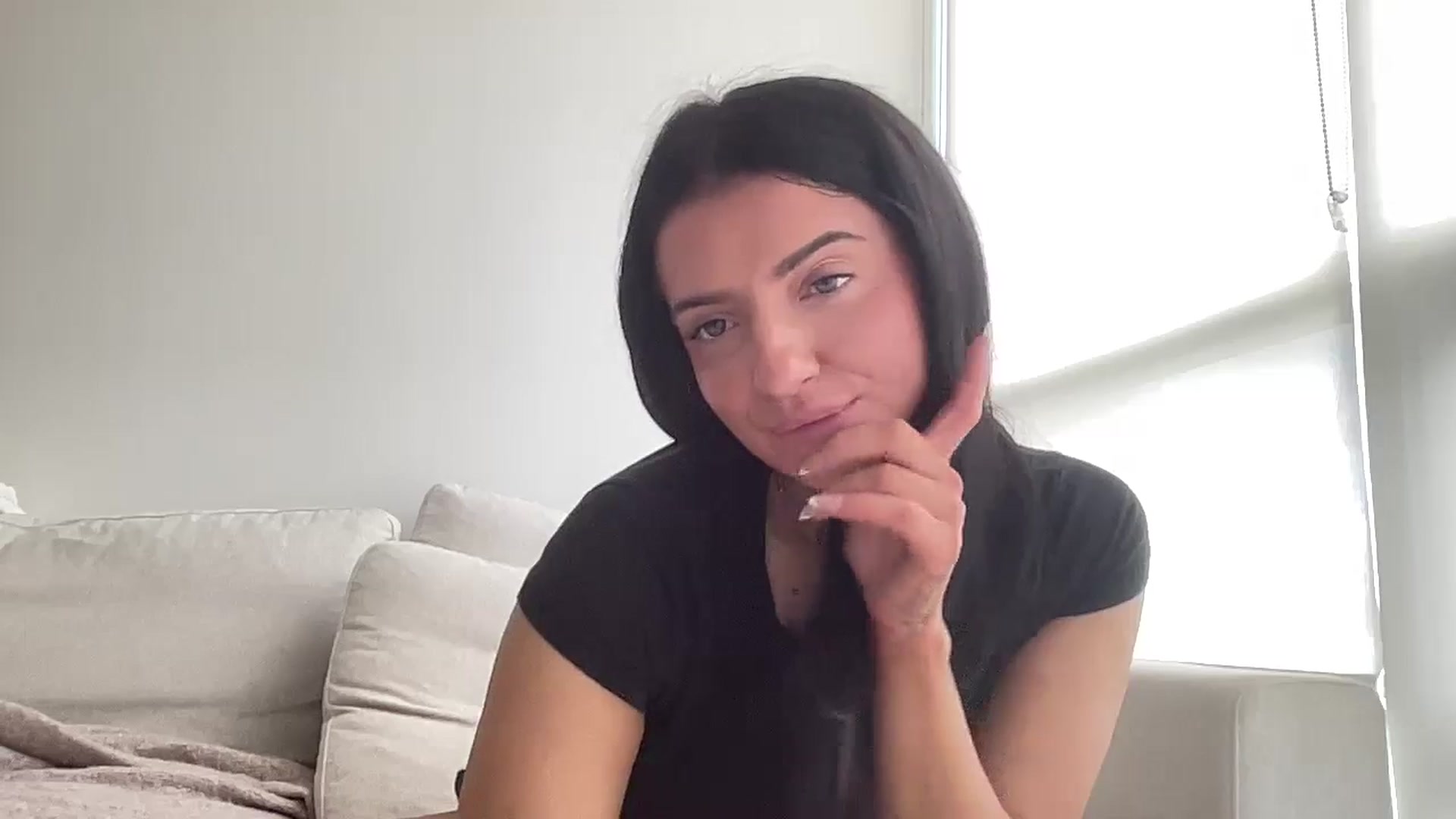 Gallery image thumbnail from arielxxx's myfreecams stream on, 10/07/2024, 16:39 image 13 of 20
