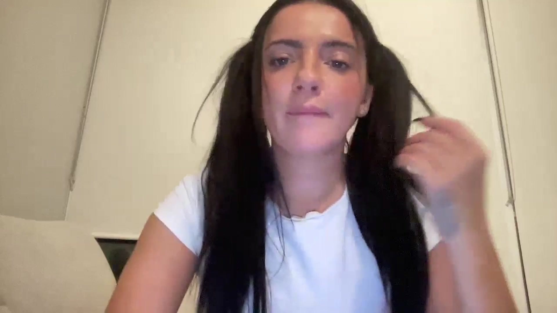 Gallery image thumbnail from arielxxx's myfreecams stream on, 10/28/2024, 02:04 image 19 of 20