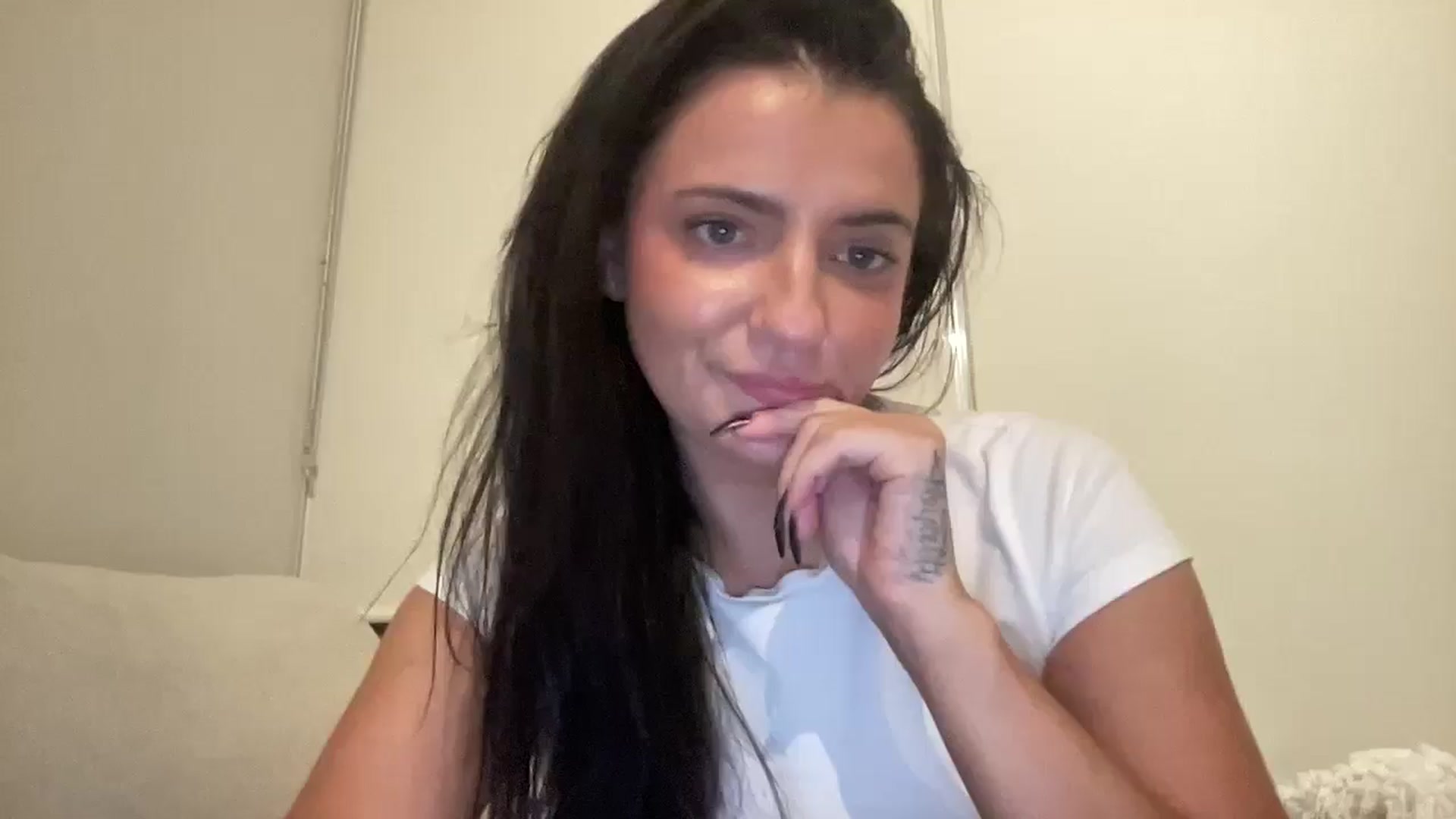 Gallery image thumbnail from arielxxx's myfreecams stream on, 10/28/2024, 02:04 image 1 of 20