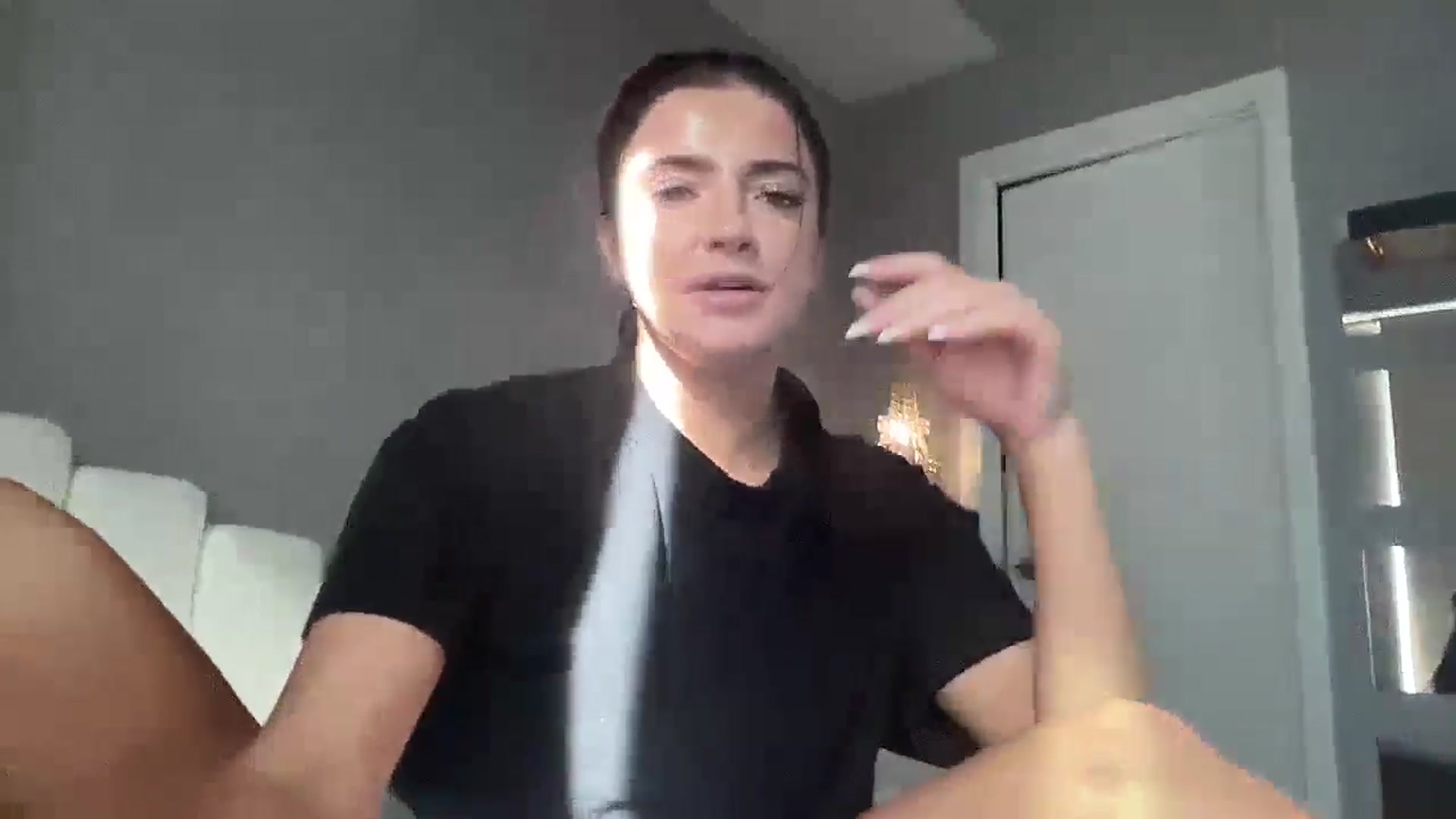 Gallery image thumbnail from arielxxx's myfreecams stream on, 11/06/2024, 17:18 image 12 of 20