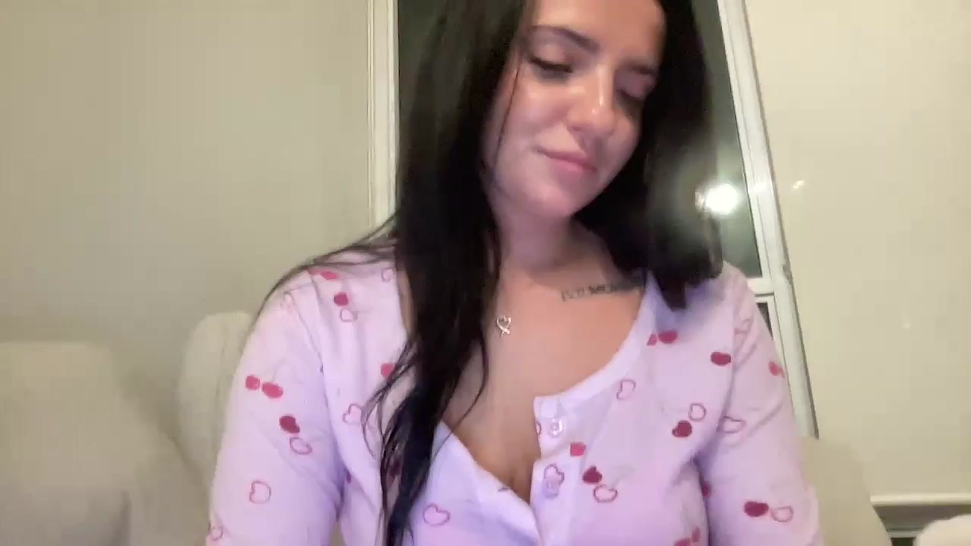 Gallery image thumbnail from arielxxx's myfreecams stream on, 11/08/2024, 01:31 image 17 of 20