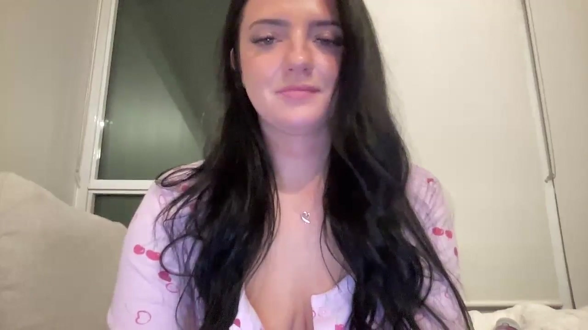 Gallery image thumbnail from arielxxx's myfreecams stream on, 11/08/2024, 01:31 image 2 of 20
