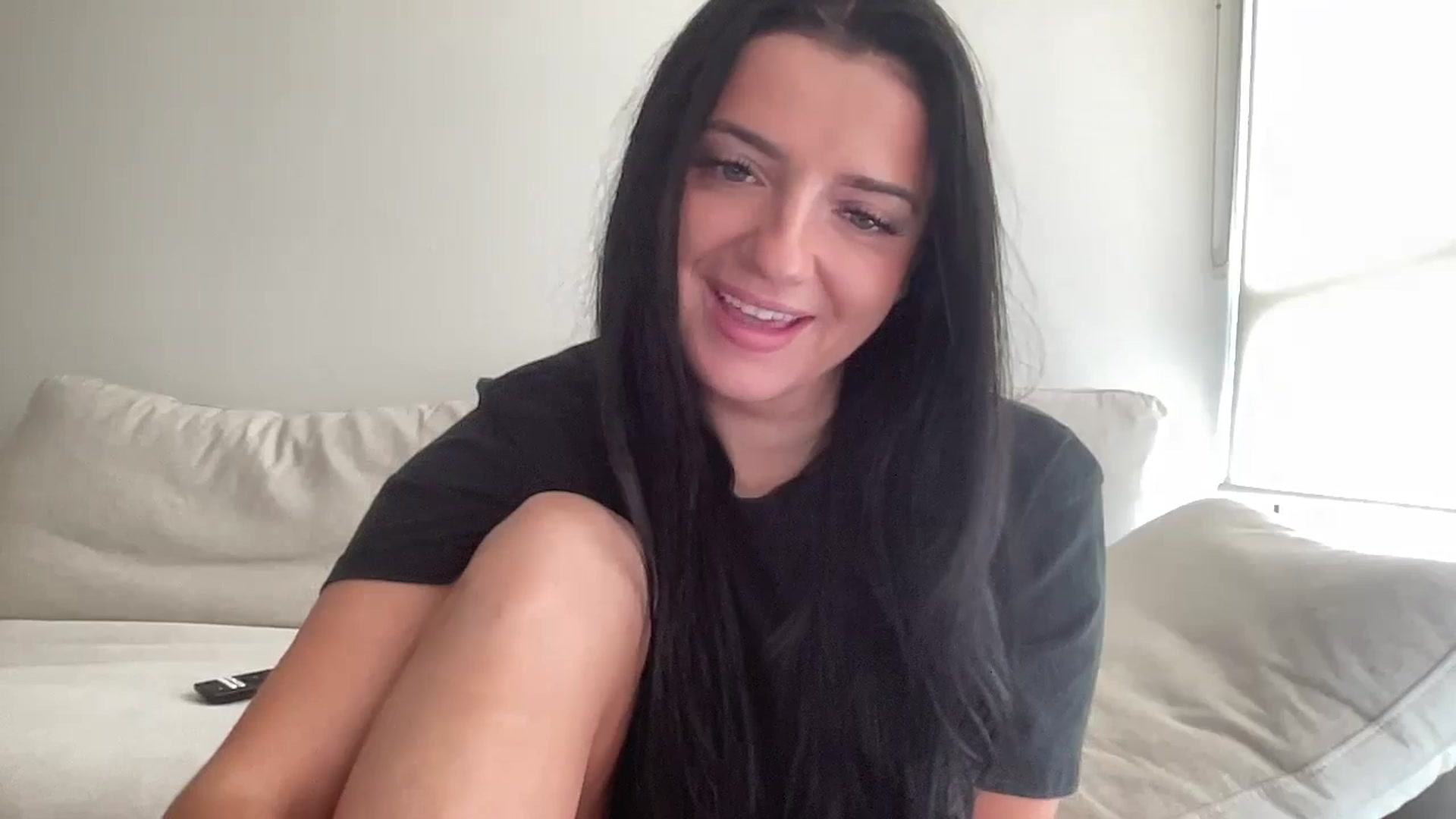 Gallery image thumbnail from arielxxx's myfreecams stream on, 11/08/2024, 17:01 image 10 of 20