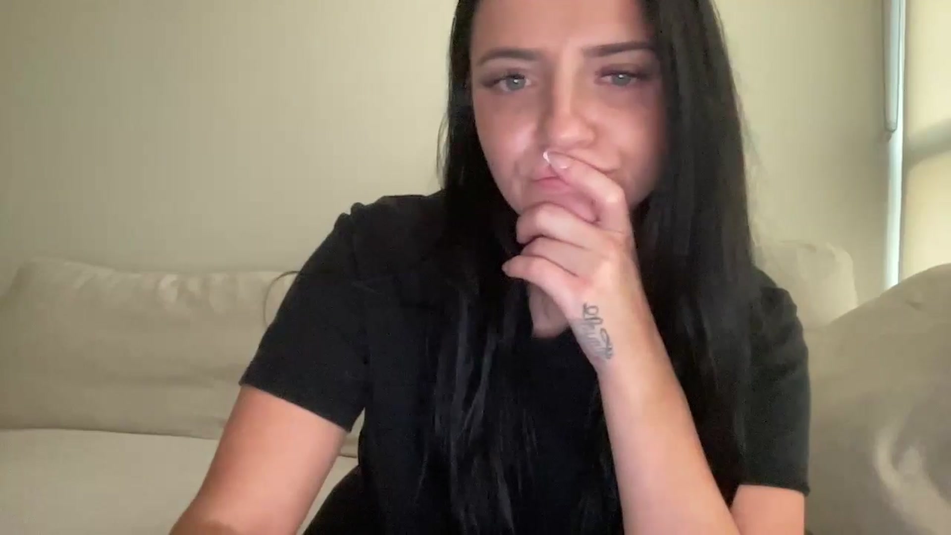Gallery image thumbnail from arielxxx's myfreecams stream on, 11/08/2024, 22:20 image 2 of 20