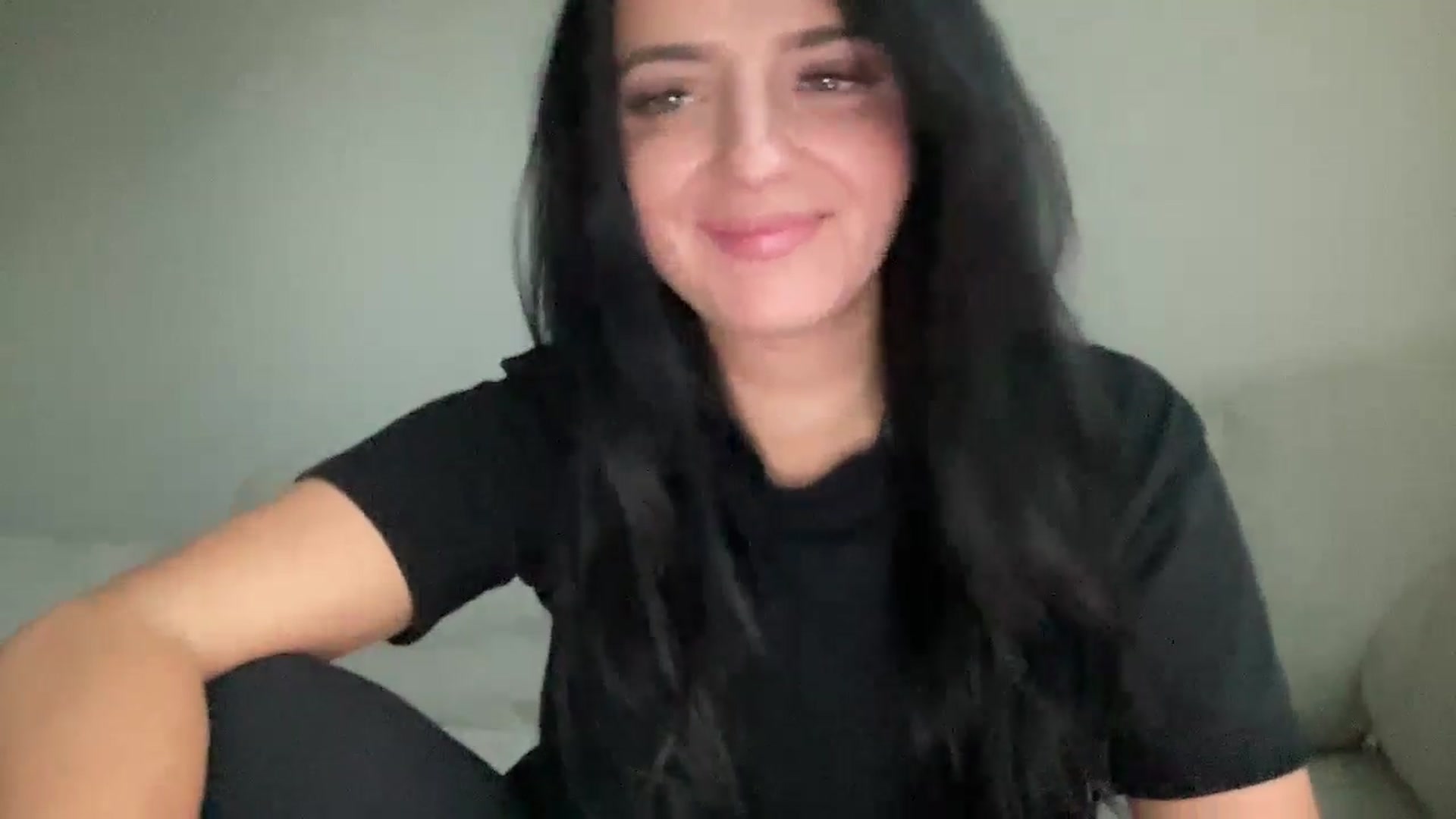 Gallery image thumbnail from arielxxx's myfreecams stream on, 11/08/2024, 22:20 image 11 of 20