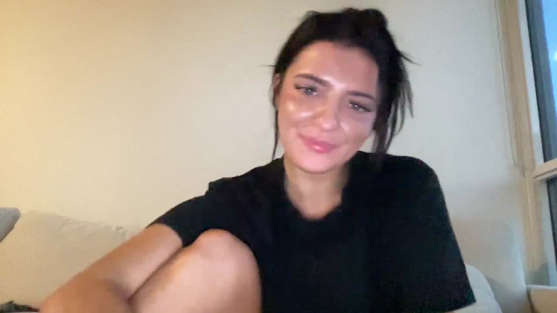 Gallery image thumbnail from arielxxx's myfreecams stream on, 11/10/2024, 24:06 image 2 of 20