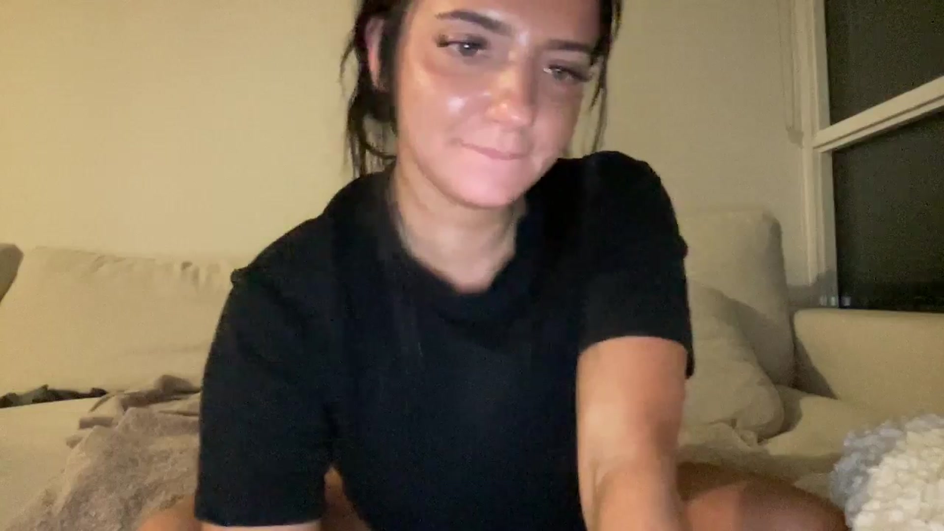 Gallery image thumbnail from arielxxx's myfreecams stream on, 11/10/2024, 24:06 image 11 of 20