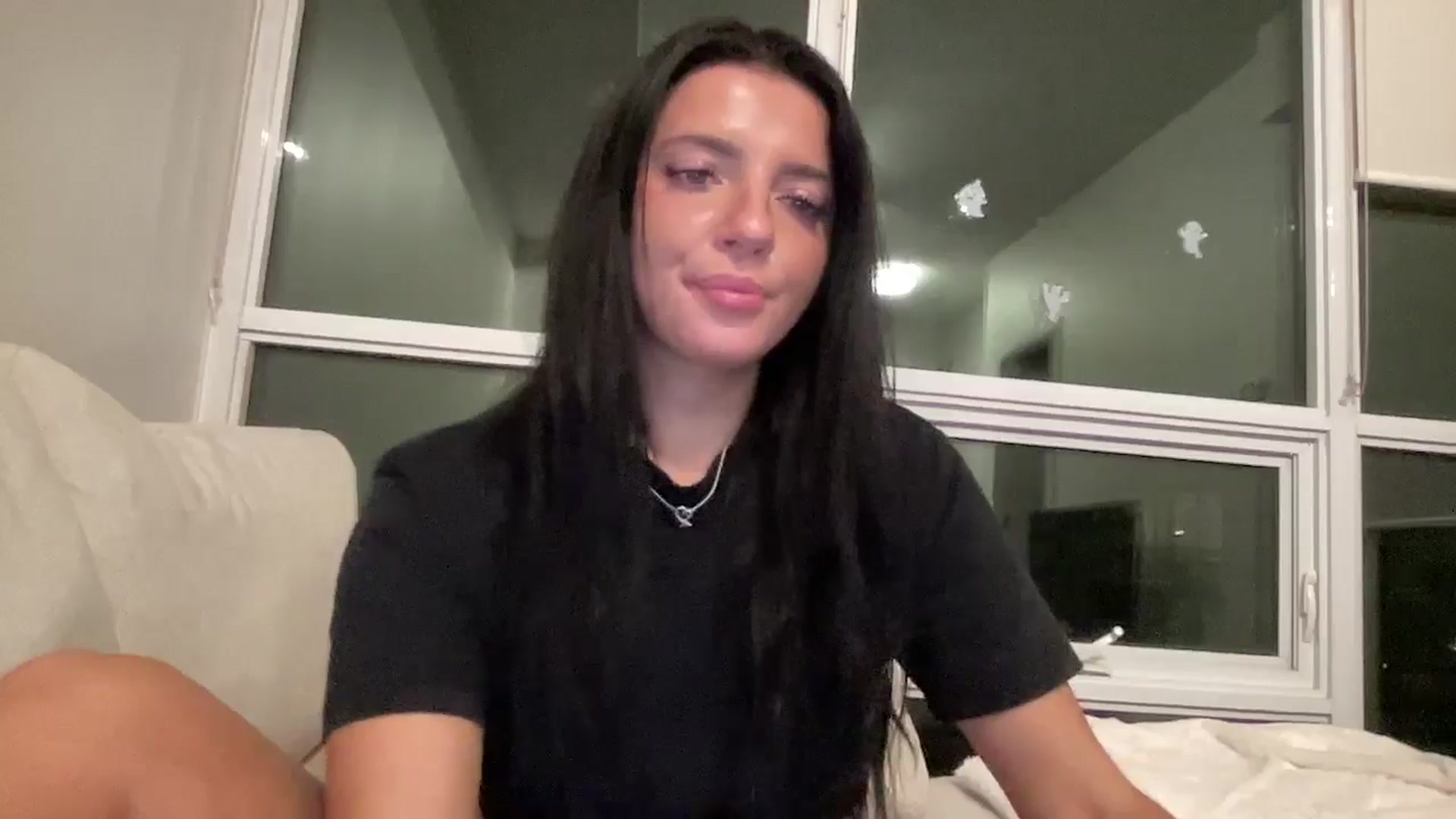 Gallery image thumbnail from arielxxx's myfreecams stream on, 11/10/2024, 01:36 image 3 of 20