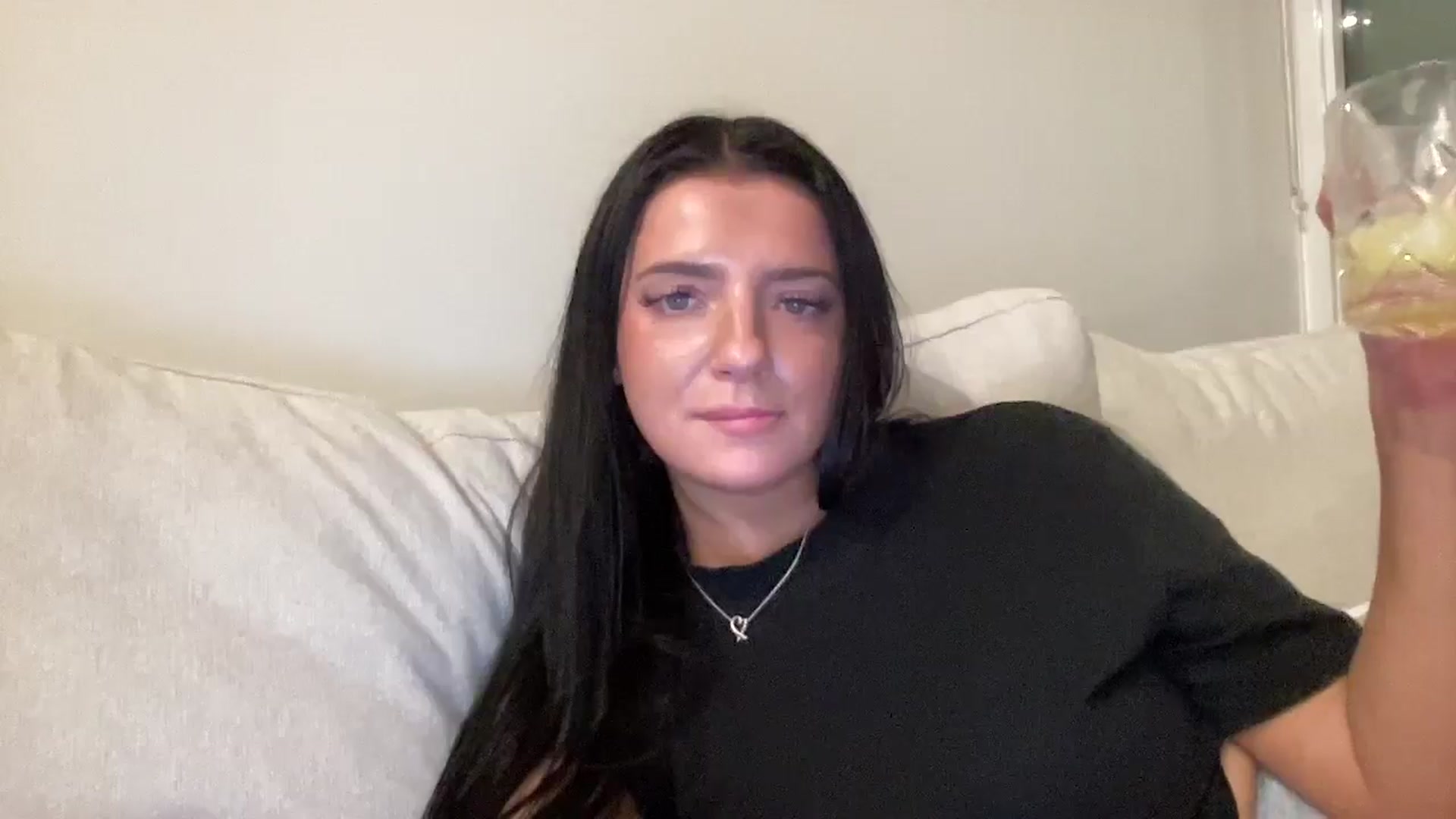 Gallery image thumbnail from arielxxx's myfreecams stream on, 11/10/2024, 01:36 image 11 of 20