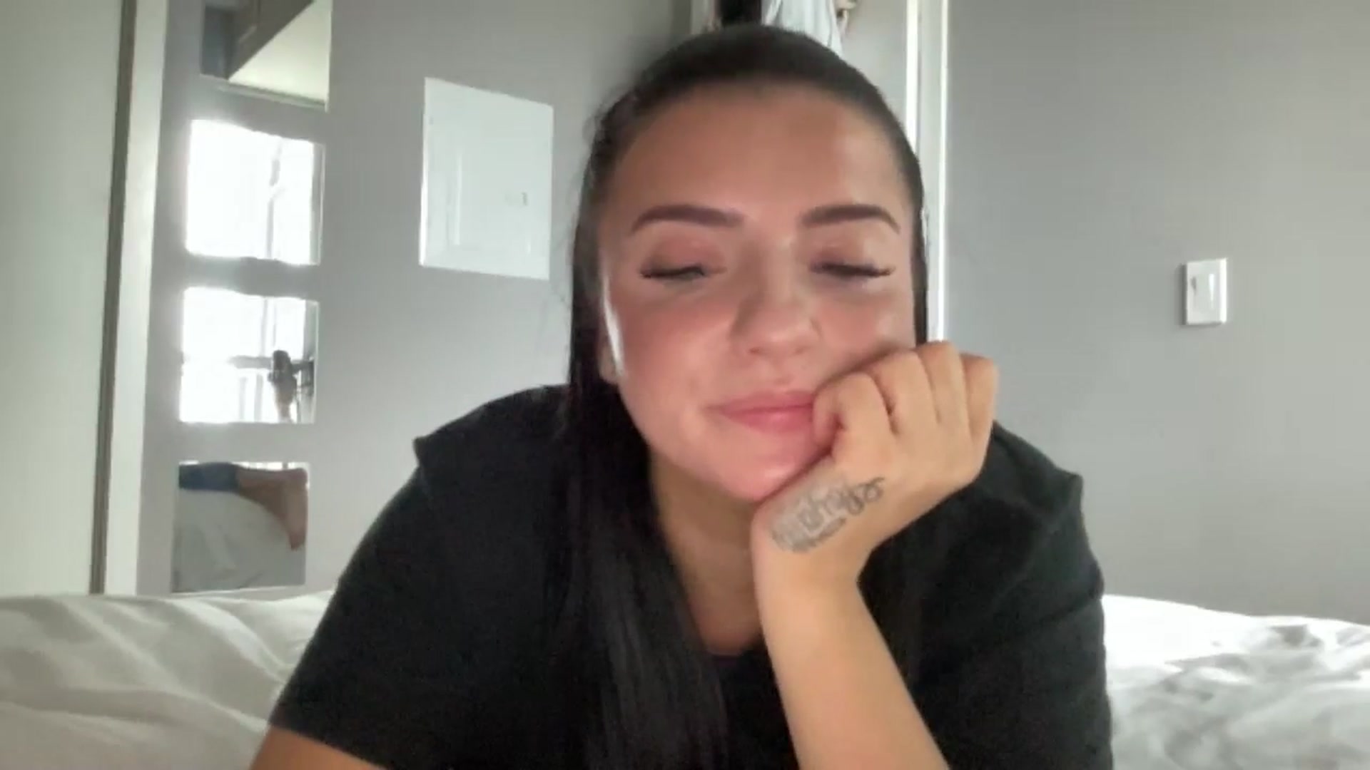 Gallery image thumbnail from arielxxx's myfreecams stream on, 12/17/2024, 18:02 image 13 of 20