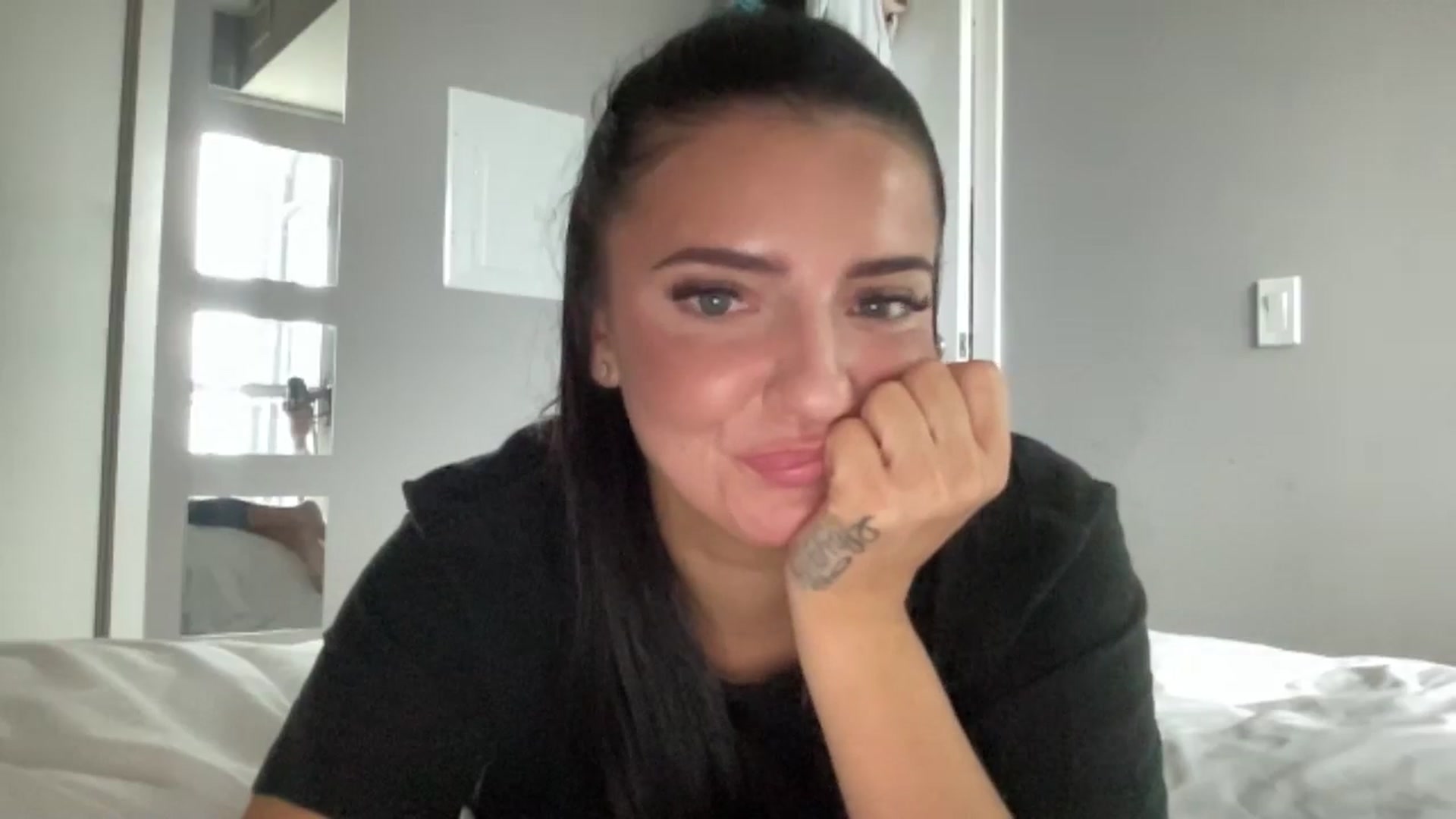 Gallery image thumbnail from arielxxx's myfreecams stream on, 12/17/2024, 18:02 image 11 of 20