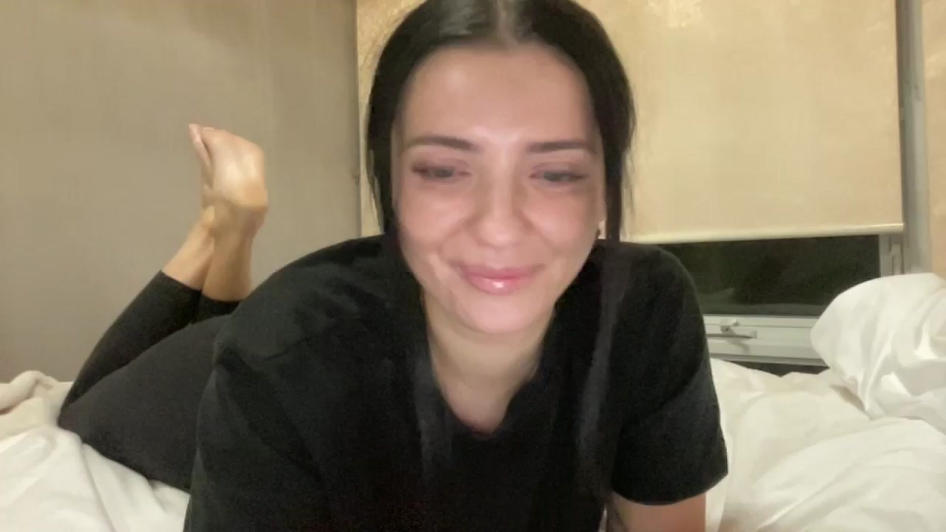 Gallery image thumbnail from arielxxx's myfreecams stream on, 12/20/2024, 04:34 image 1 of 20