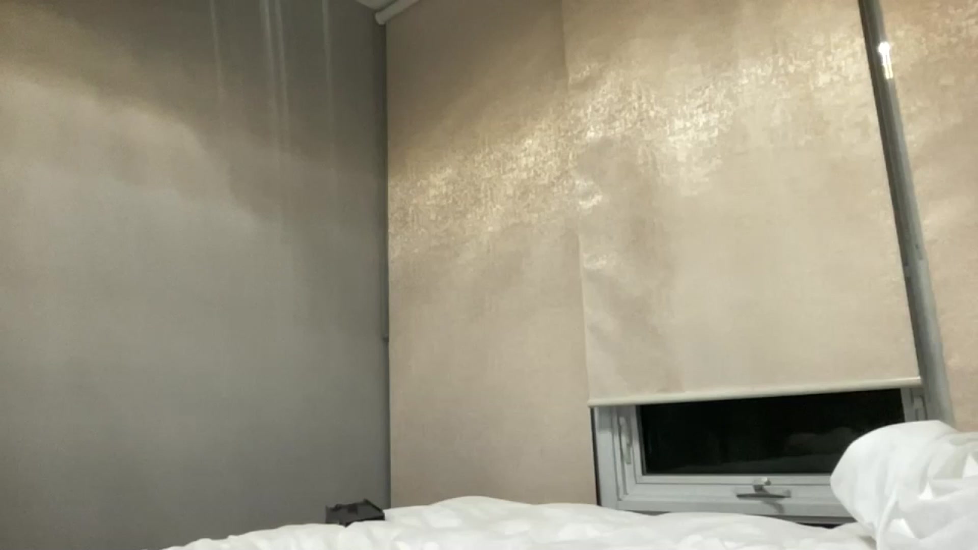 Gallery image thumbnail from arielxxx's myfreecams stream on, 12/20/2024, 04:34 image 18 of 20