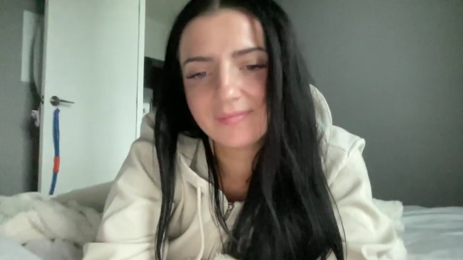Gallery image thumbnail from arielxxx's myfreecams stream on, 12/20/2024, 21:52 image 13 of 20