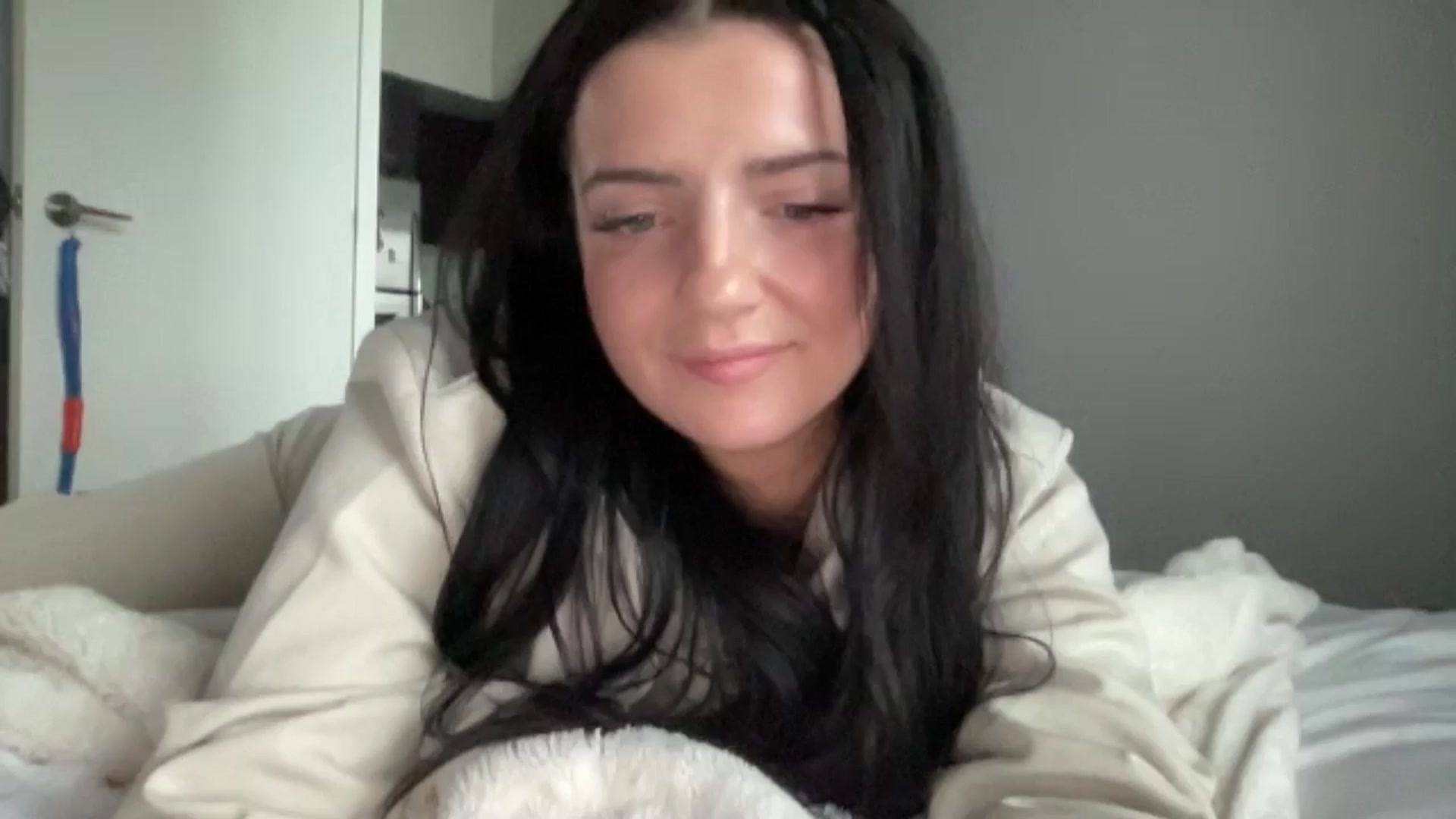 Gallery image thumbnail from arielxxx's myfreecams stream on, 12/20/2024, 21:52 image 11 of 20