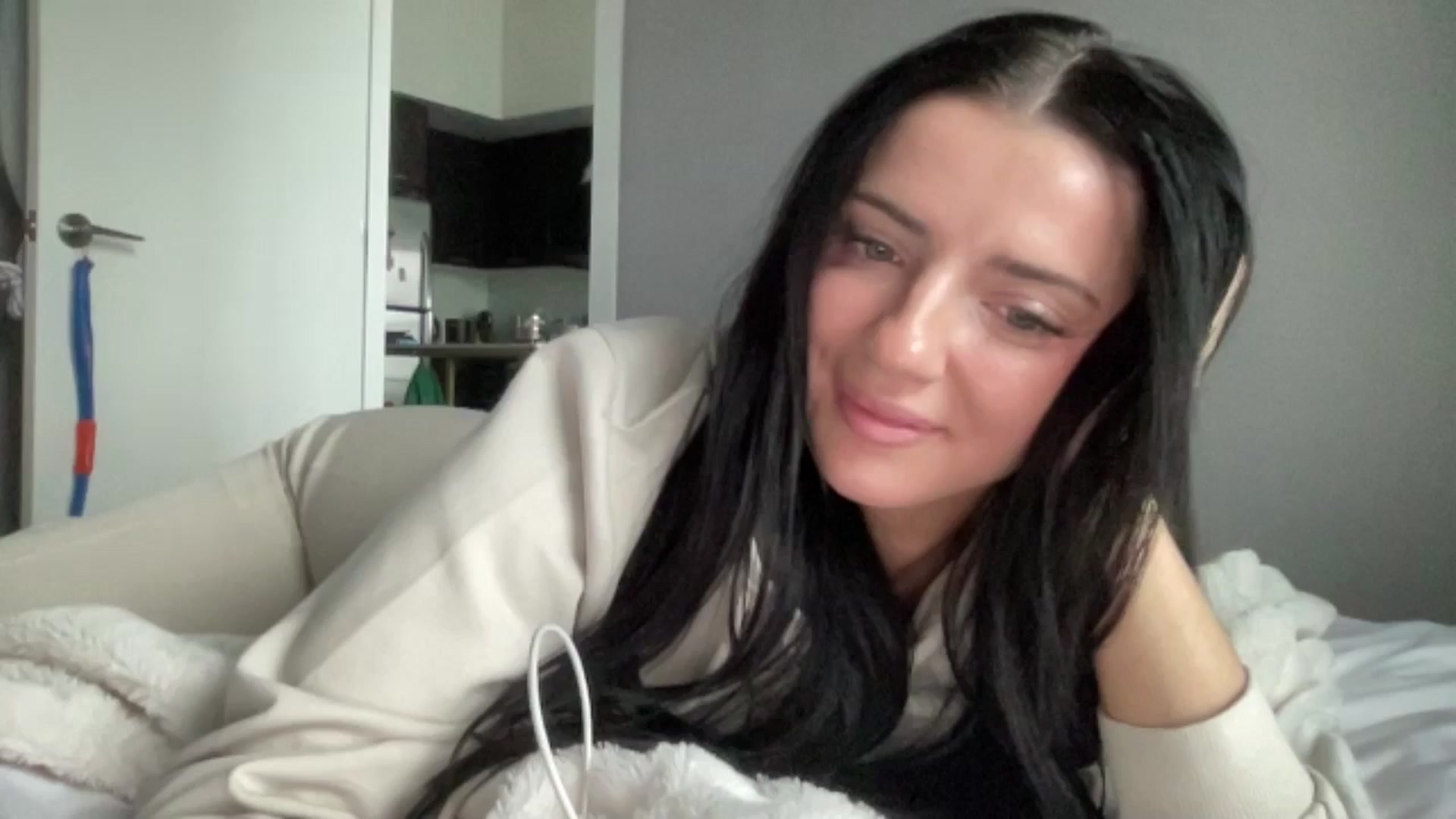 Gallery image thumbnail from arielxxx's myfreecams stream on, 12/20/2024, 21:52 image 10 of 20