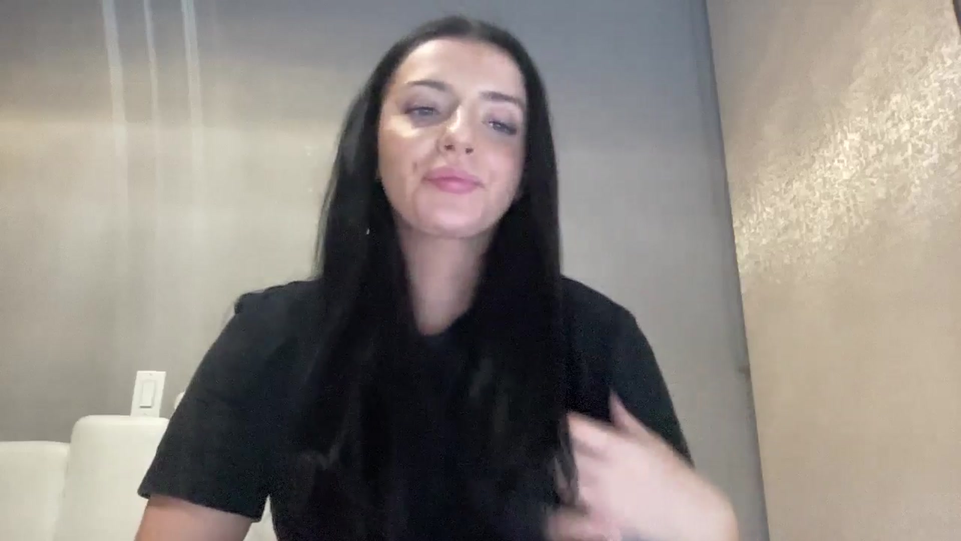Gallery image thumbnail from arielxxx's myfreecams stream on, 01/30/2025, 04:50 image 14 of 20