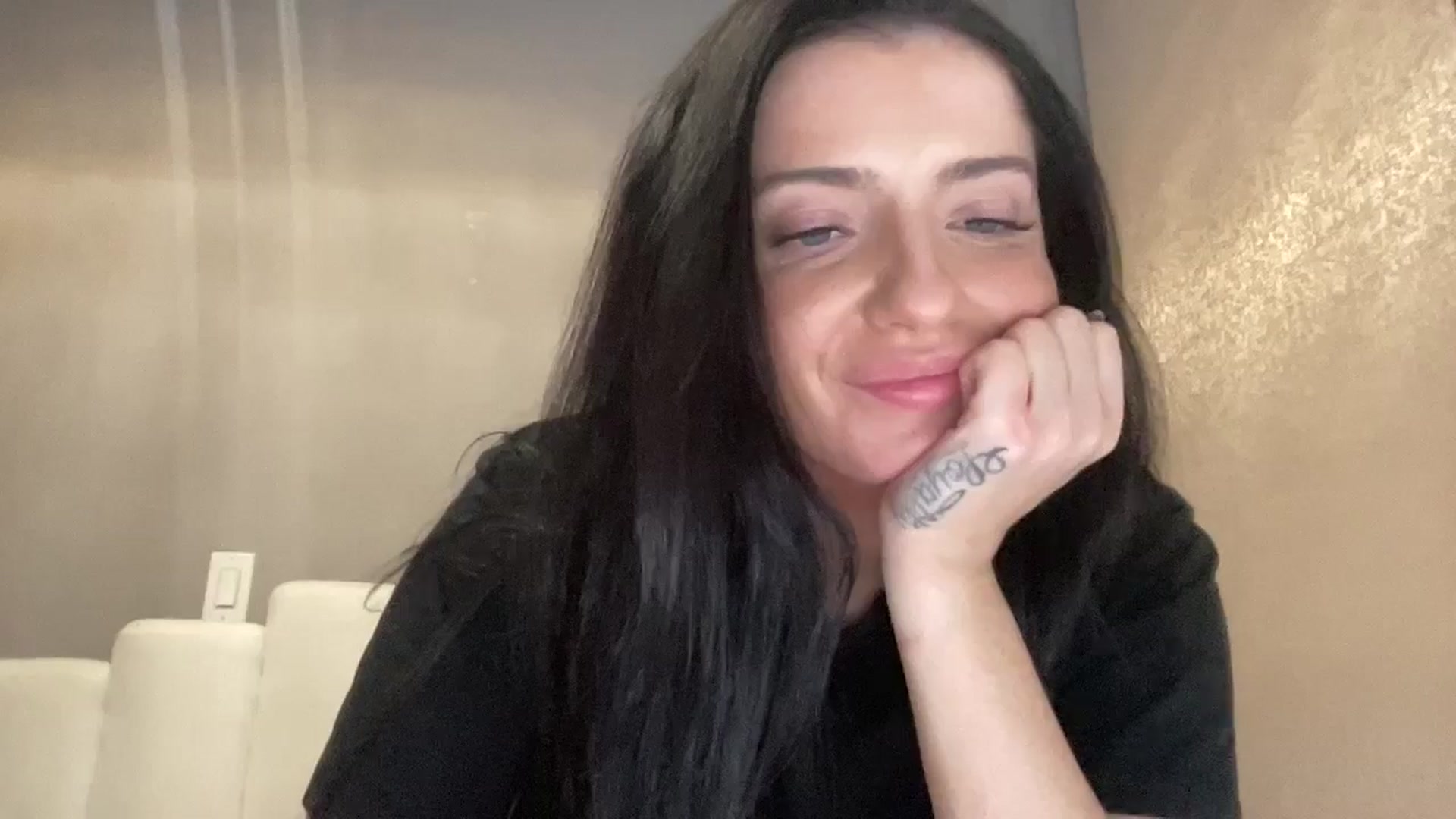 Gallery image thumbnail from arielxxx's myfreecams stream on, 01/30/2025, 04:50 image 18 of 20