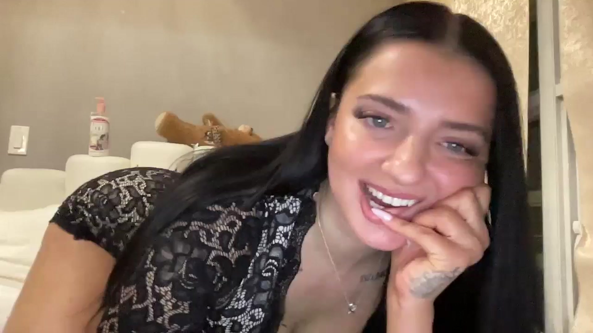 Gallery image thumbnail from arielxxx's myfreecams stream on, 02/09/2025, 24:03 image 1 of 20