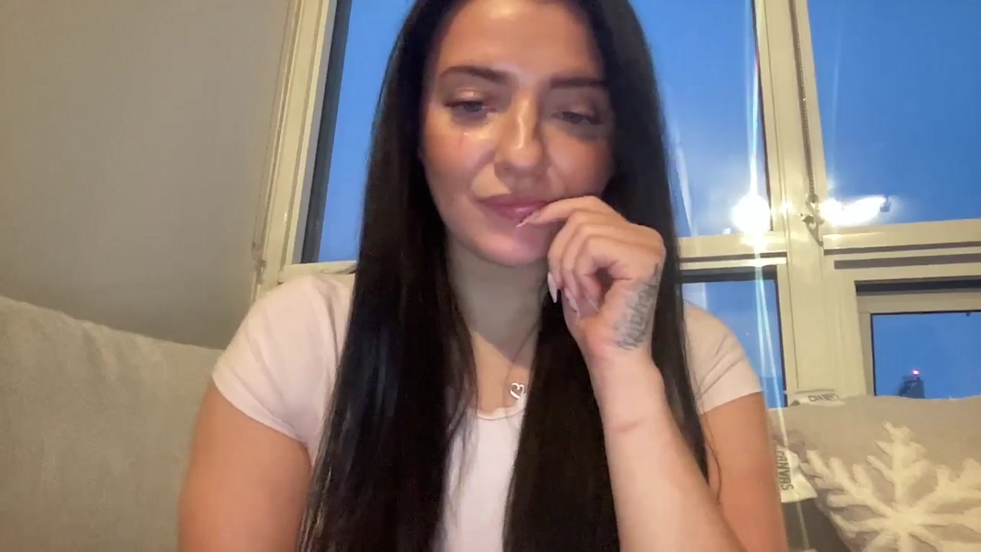 Gallery image thumbnail from arielxxx's myfreecams stream on, 02/14/2025, 23:13 image 19 of 20