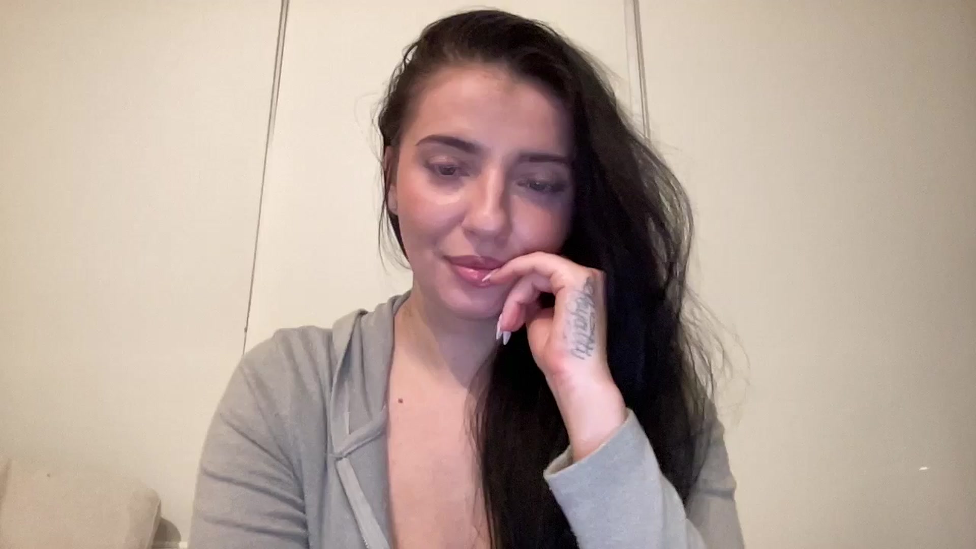 Gallery image thumbnail from arielxxx's myfreecams stream on, 02/27/2025, 01:50 image 1 of 20