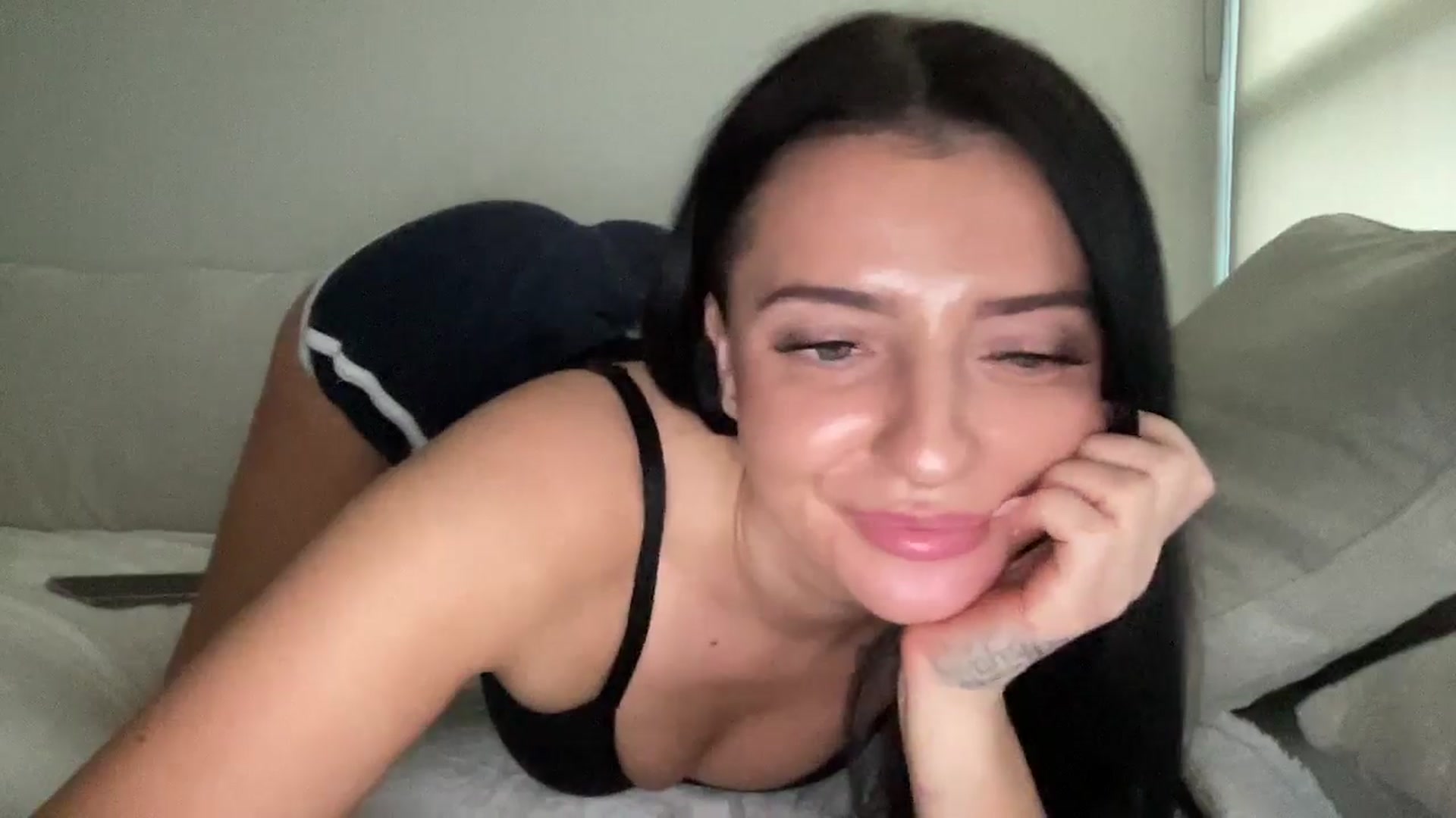 Gallery image thumbnail from arielxxx's myfreecams stream on, 02/27/2025, 23:00 image 15 of 20