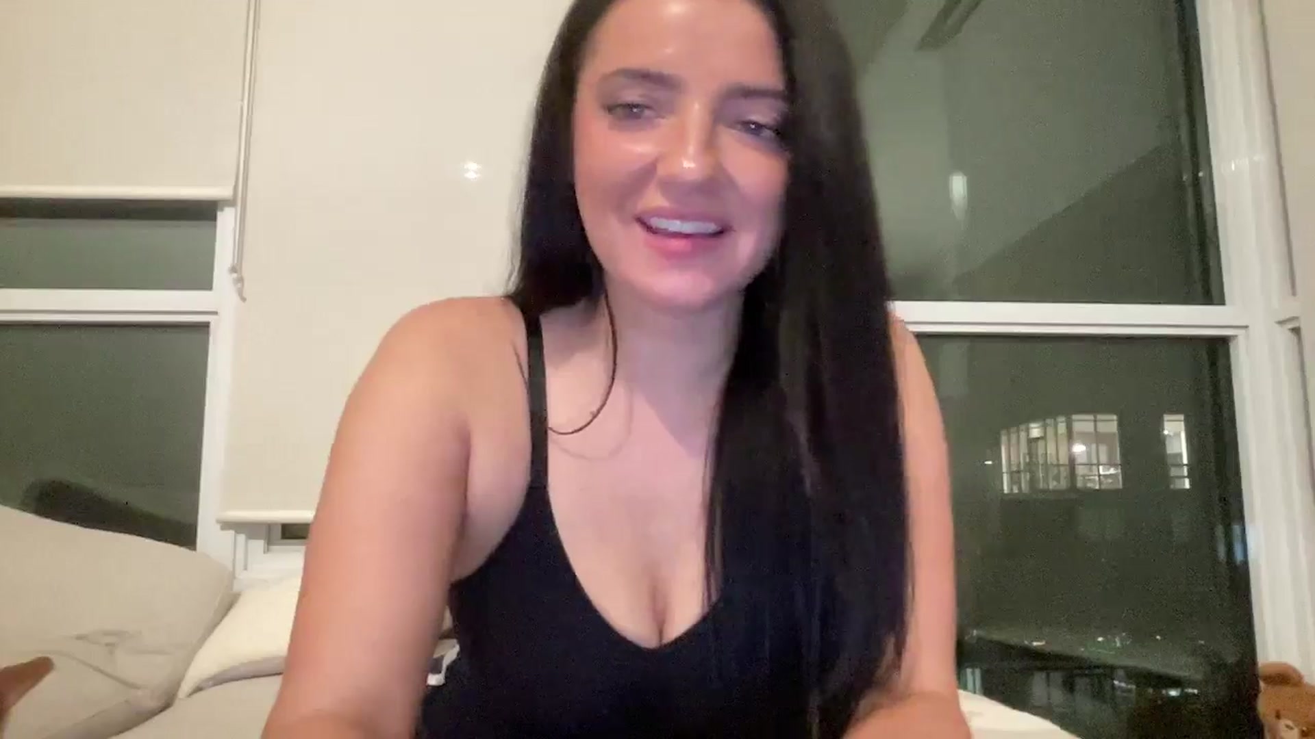 Gallery image thumbnail from arielxxx's myfreecams stream on, 02/28/2025, 01:30 image 3 of 20