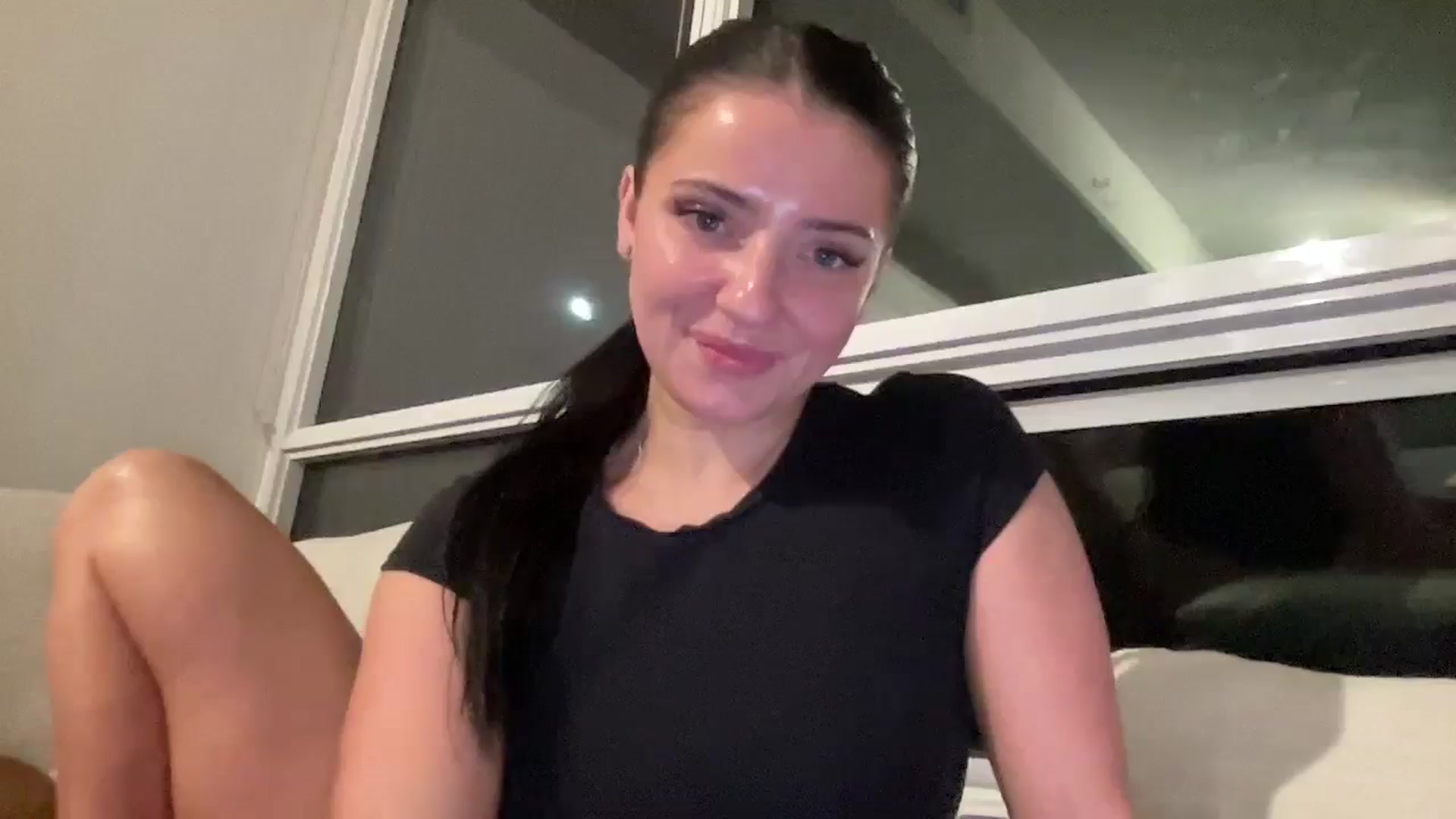 Gallery image thumbnail from arielxxx's myfreecams stream on, 04/15/2025, 05:23 image 18 of 20