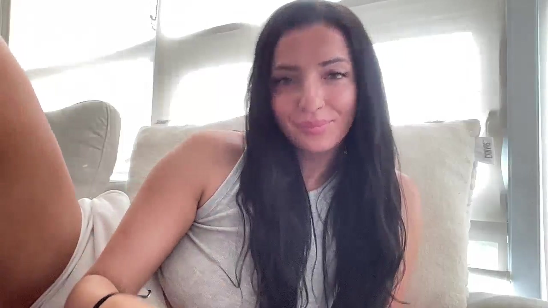 Gallery image thumbnail from arielxxx's myfreecams stream on, 05/14/2025, 18:34 image 12 of 20