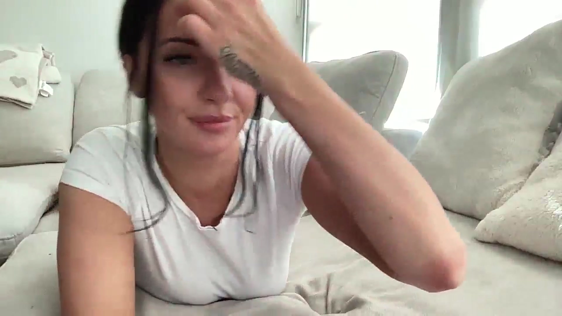 Gallery image thumbnail from arielxxx's myfreecams stream on, 05/15/2025, 16:27 image 5 of 20