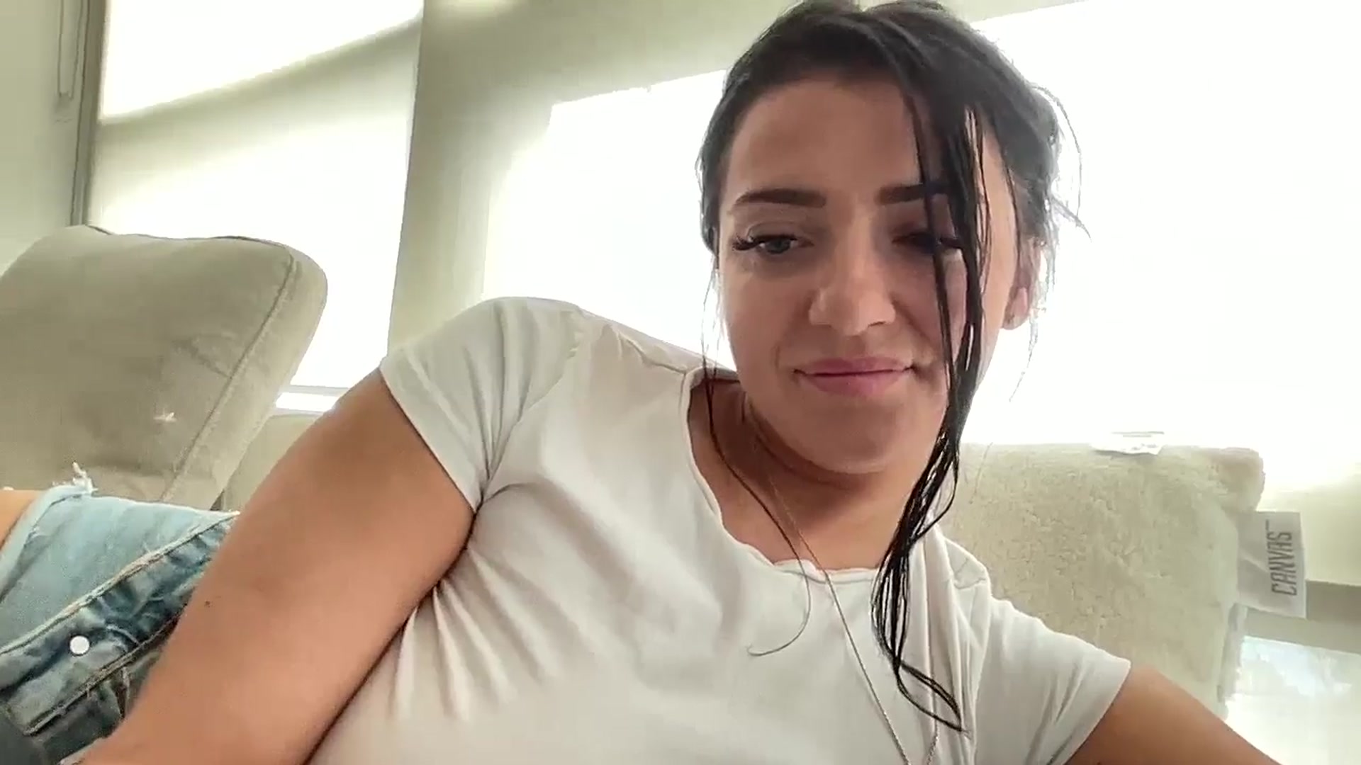 Gallery image thumbnail from arielxxx's myfreecams stream on, 05/15/2025, 17:22 image 12 of 20