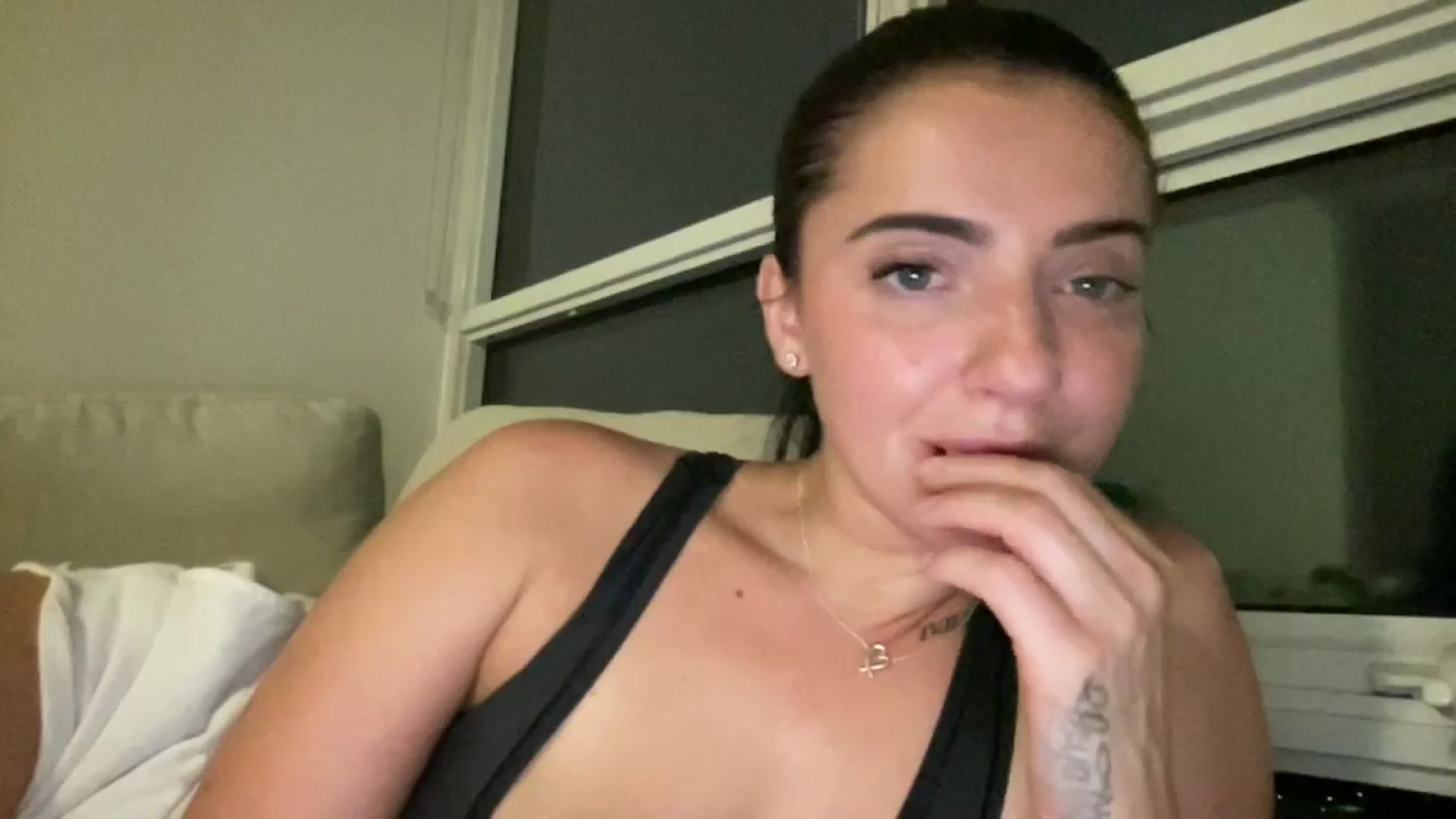 Gallery image thumbnail from arielxxx's myfreecams stream on, 07/31/2025, 01:27 image 10 of 20