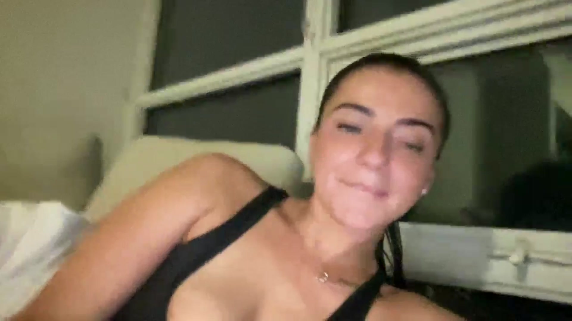 Gallery image thumbnail from arielxxx's myfreecams stream on, 07/31/2025, 01:27 image 11 of 20
