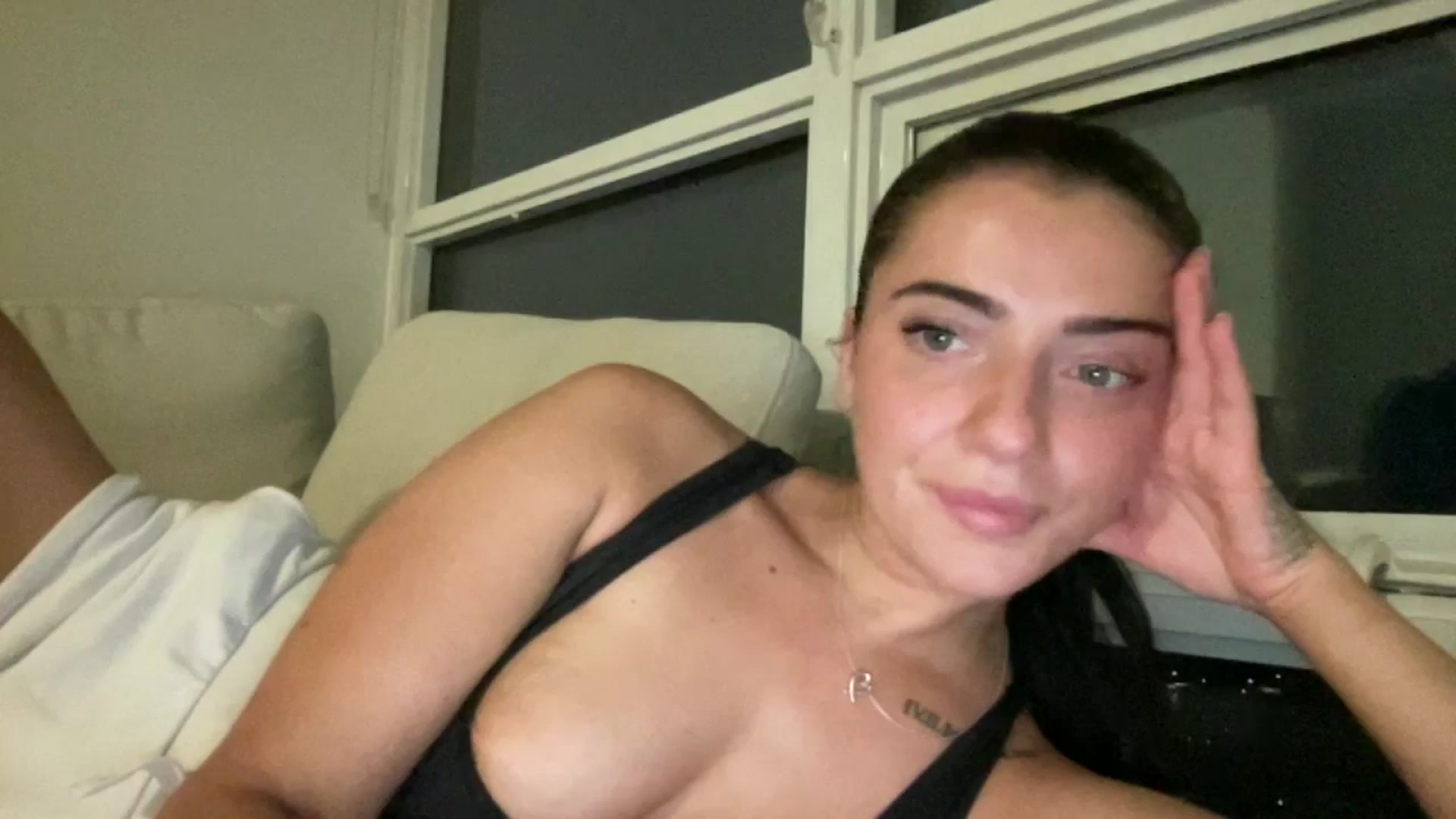 Gallery image thumbnail from arielxxx's myfreecams stream on, 07/31/2025, 01:27 image 6 of 20