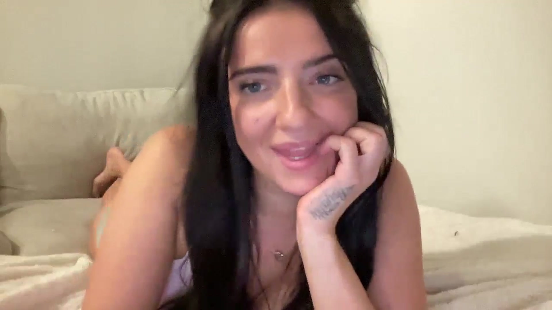 Gallery image thumbnail from arielxxx's myfreecams stream on, 08/02/2025, 03:12 image 20 of 20
