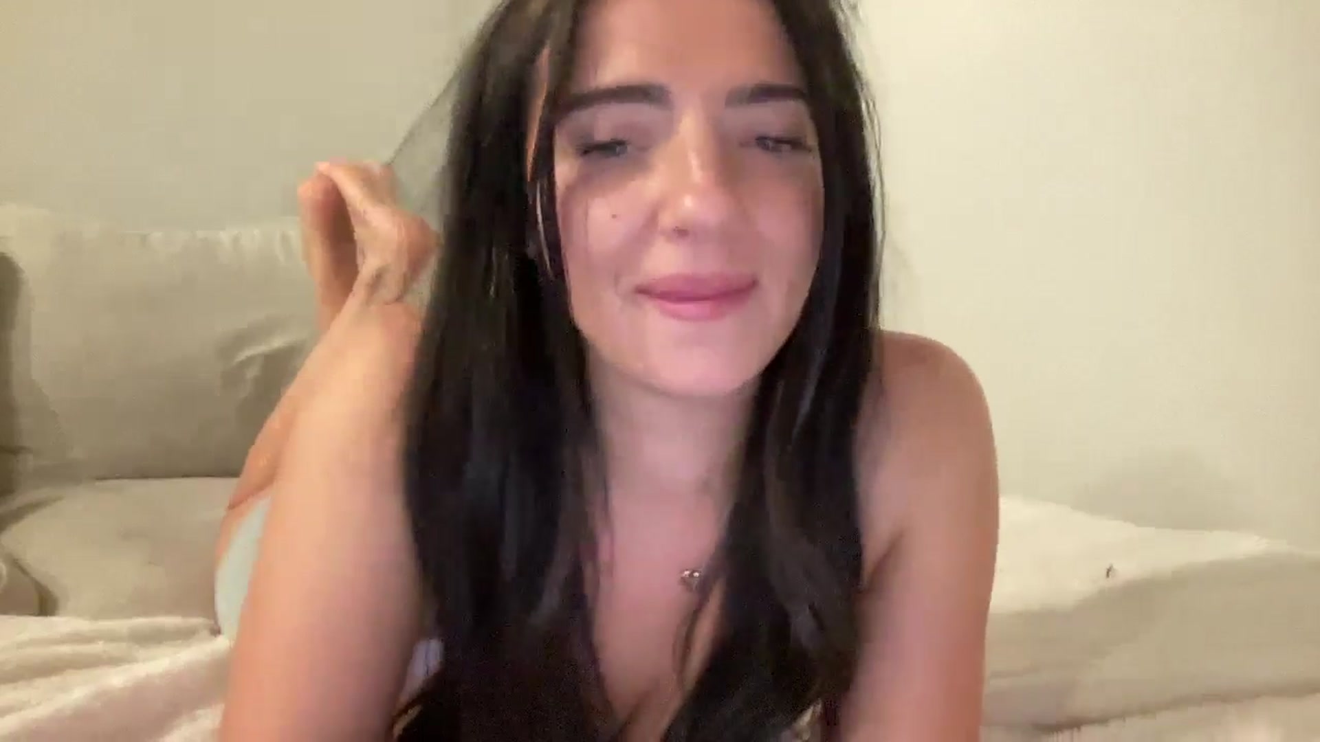 Gallery image thumbnail from arielxxx's myfreecams stream on, 08/02/2025, 03:12 image 13 of 20